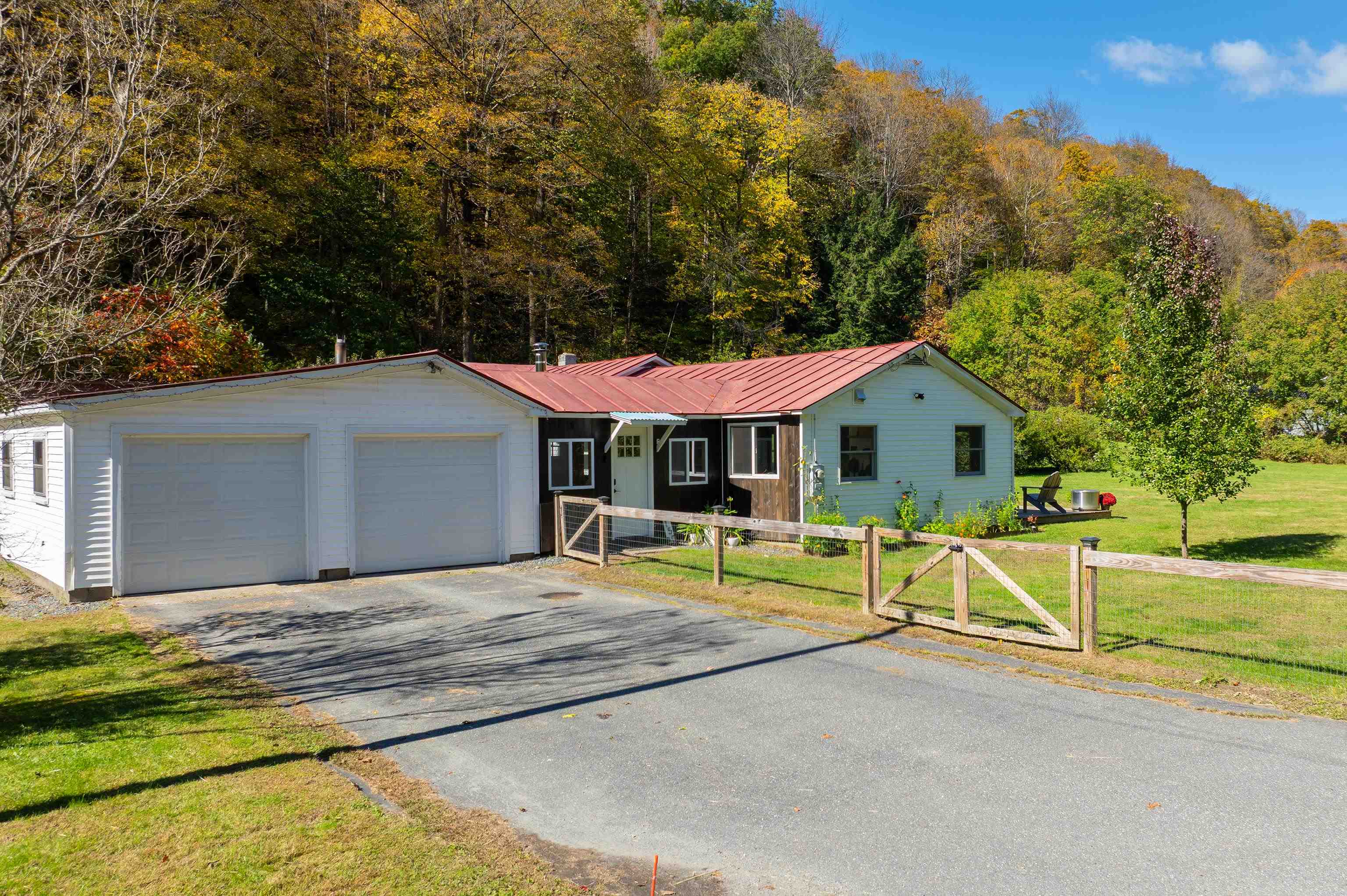 150 Pomfret Road Property Photo 4