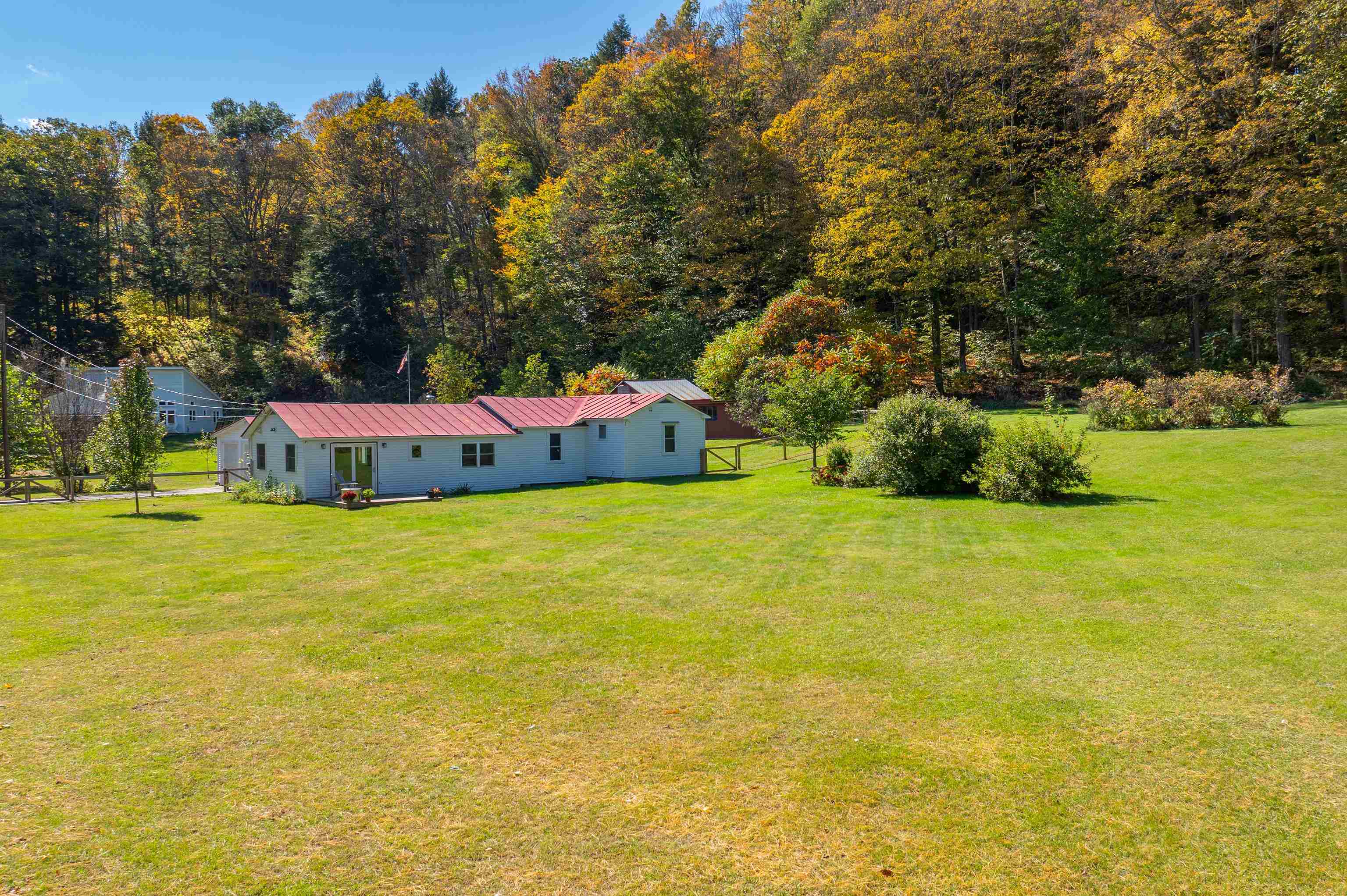 150 Pomfret Road Property Photo 5