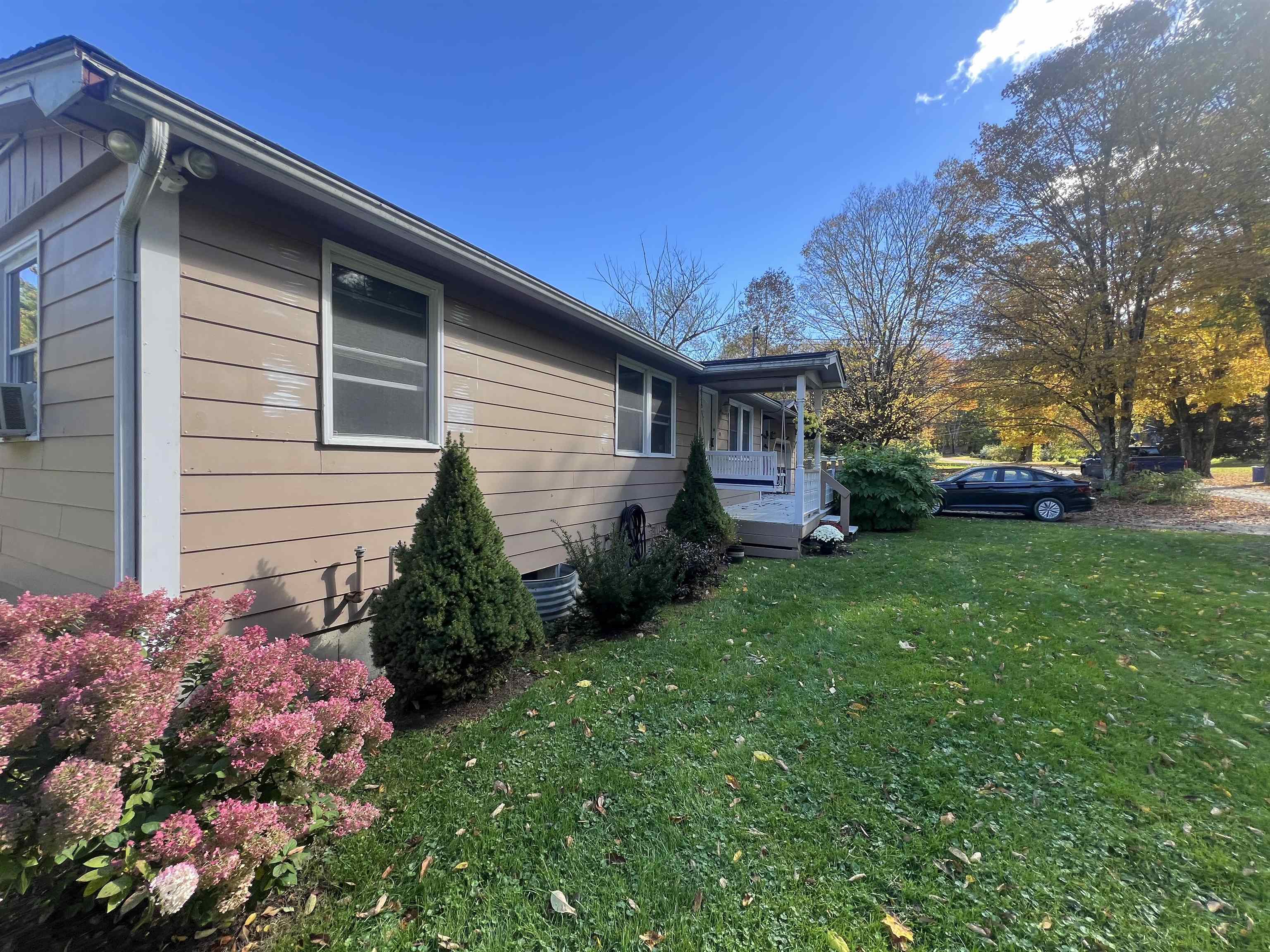 825 Belgo Road Property Photo 2