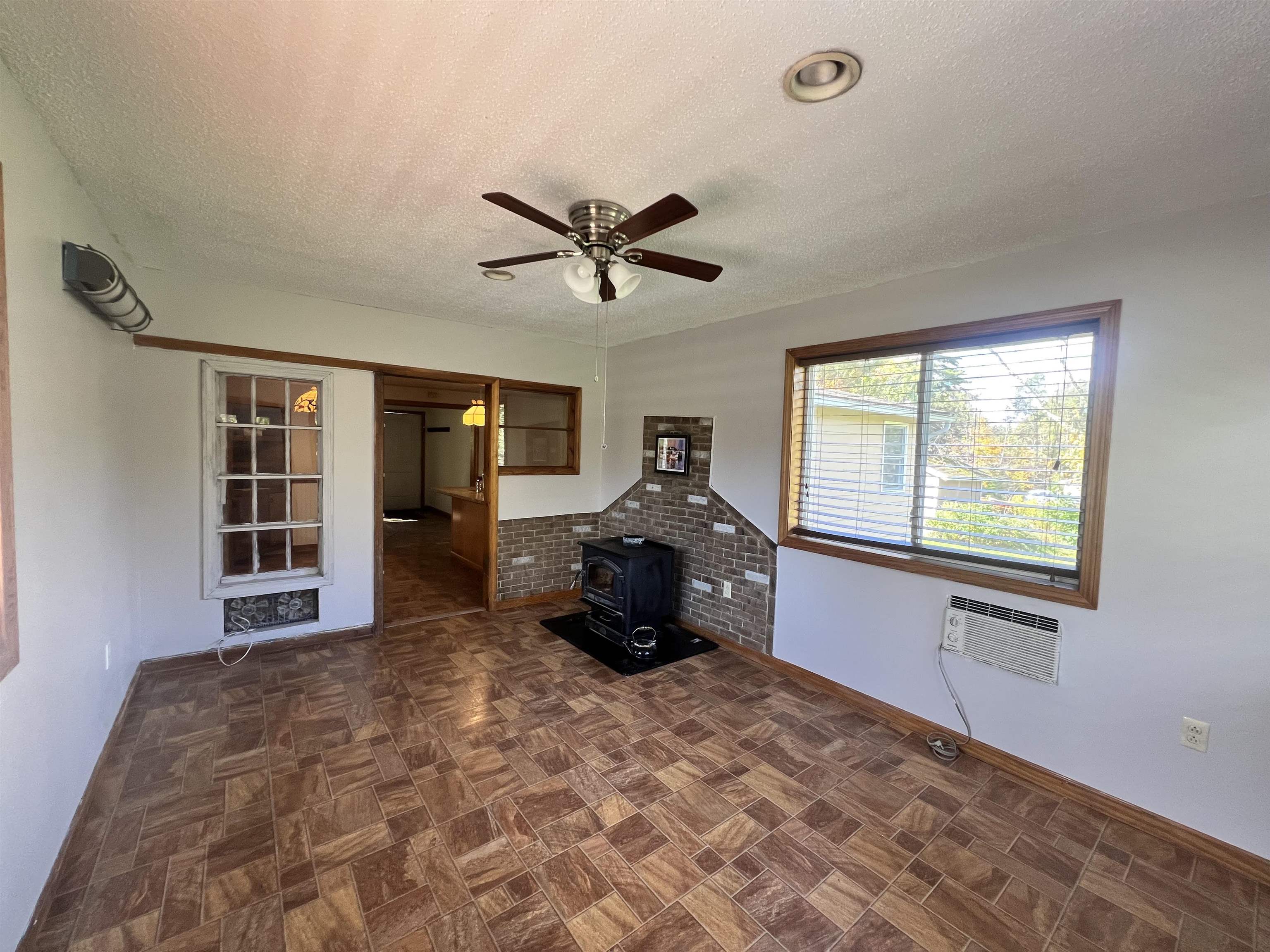 825 Belgo Road Property Photo 16