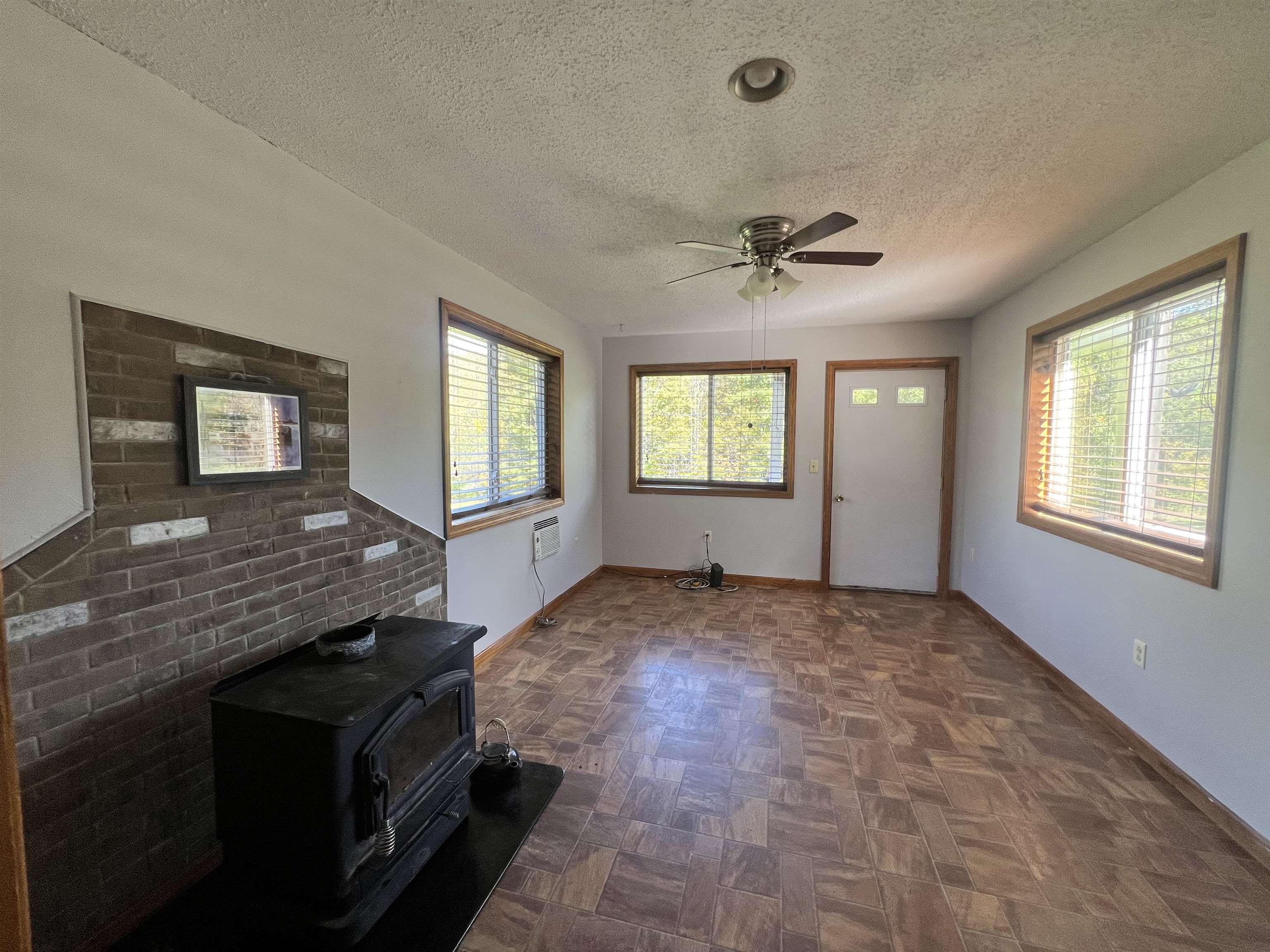 825 Belgo Road Property Photo 17