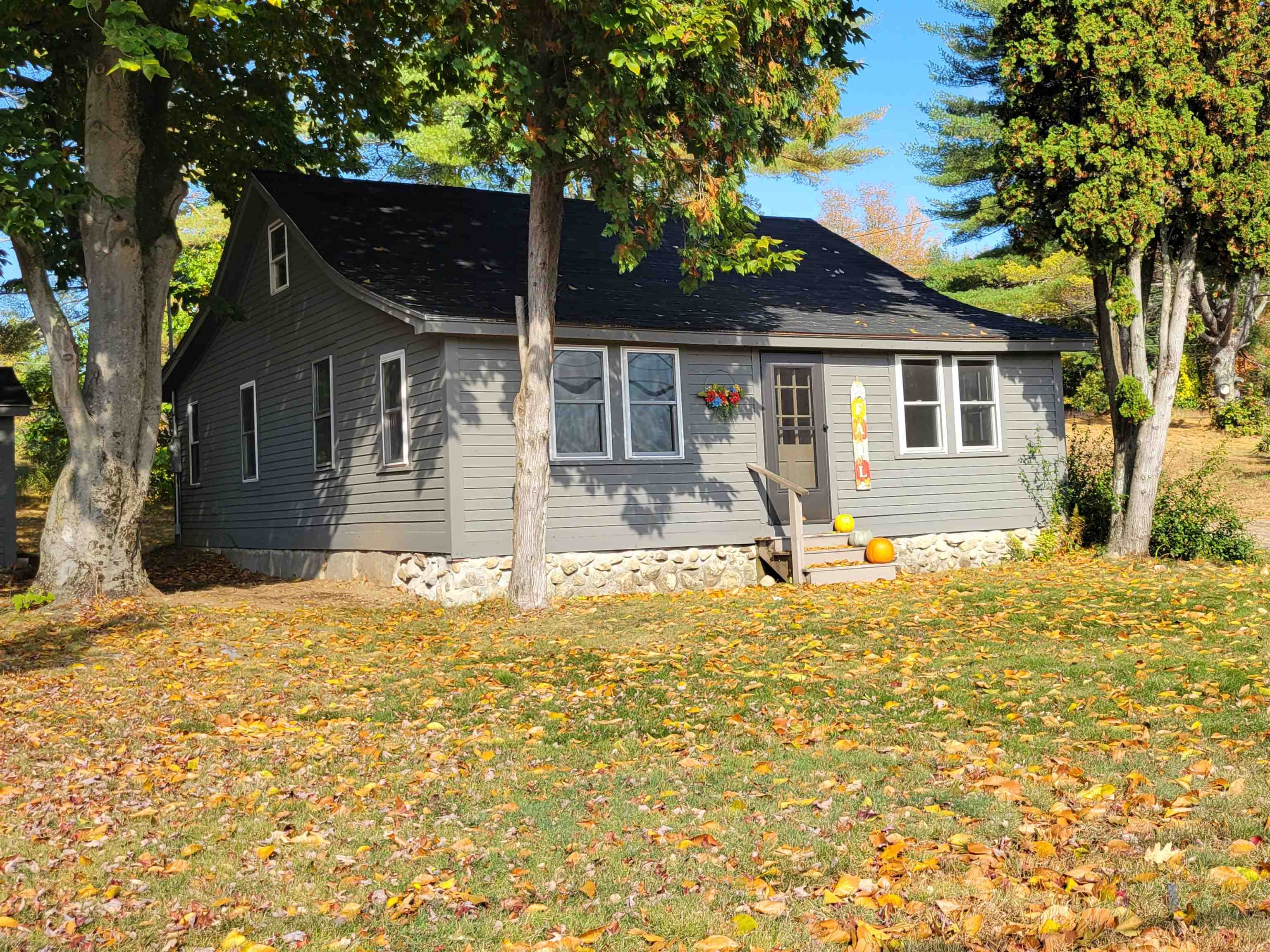 7018 Oak Hill Road Property Photo 1