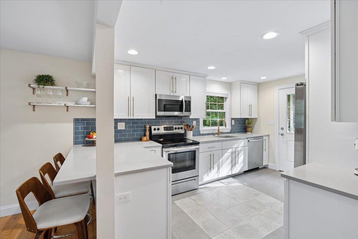 2 Carroll Circle Property Photo 1