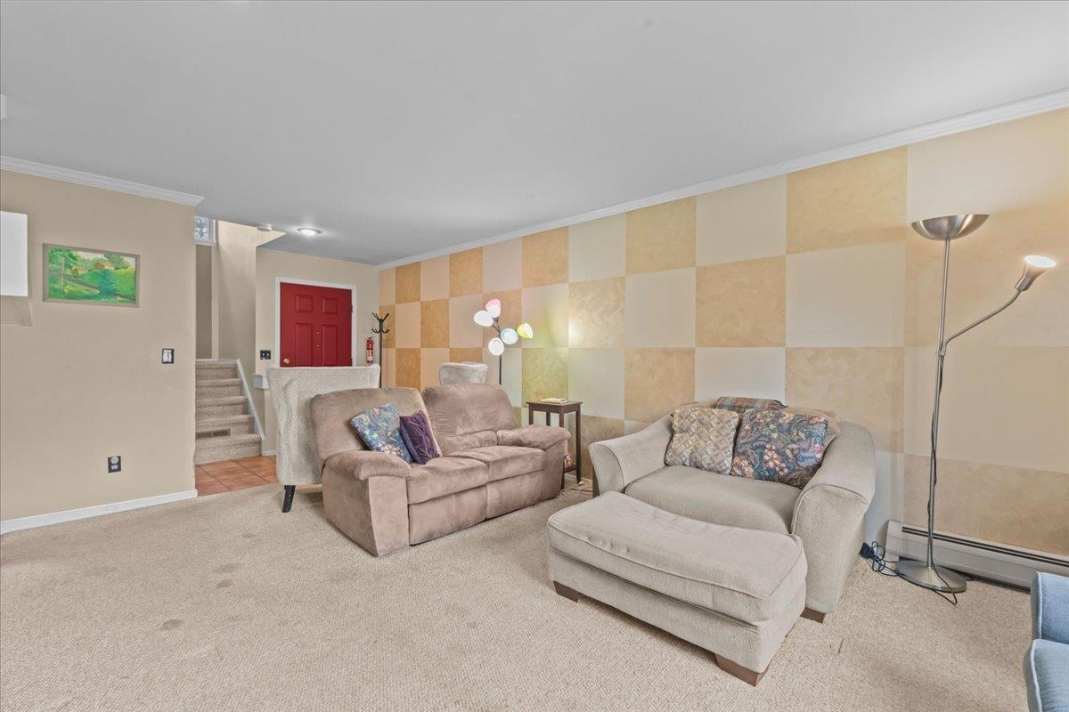 27 Lake Forest Drive Property Photo 11