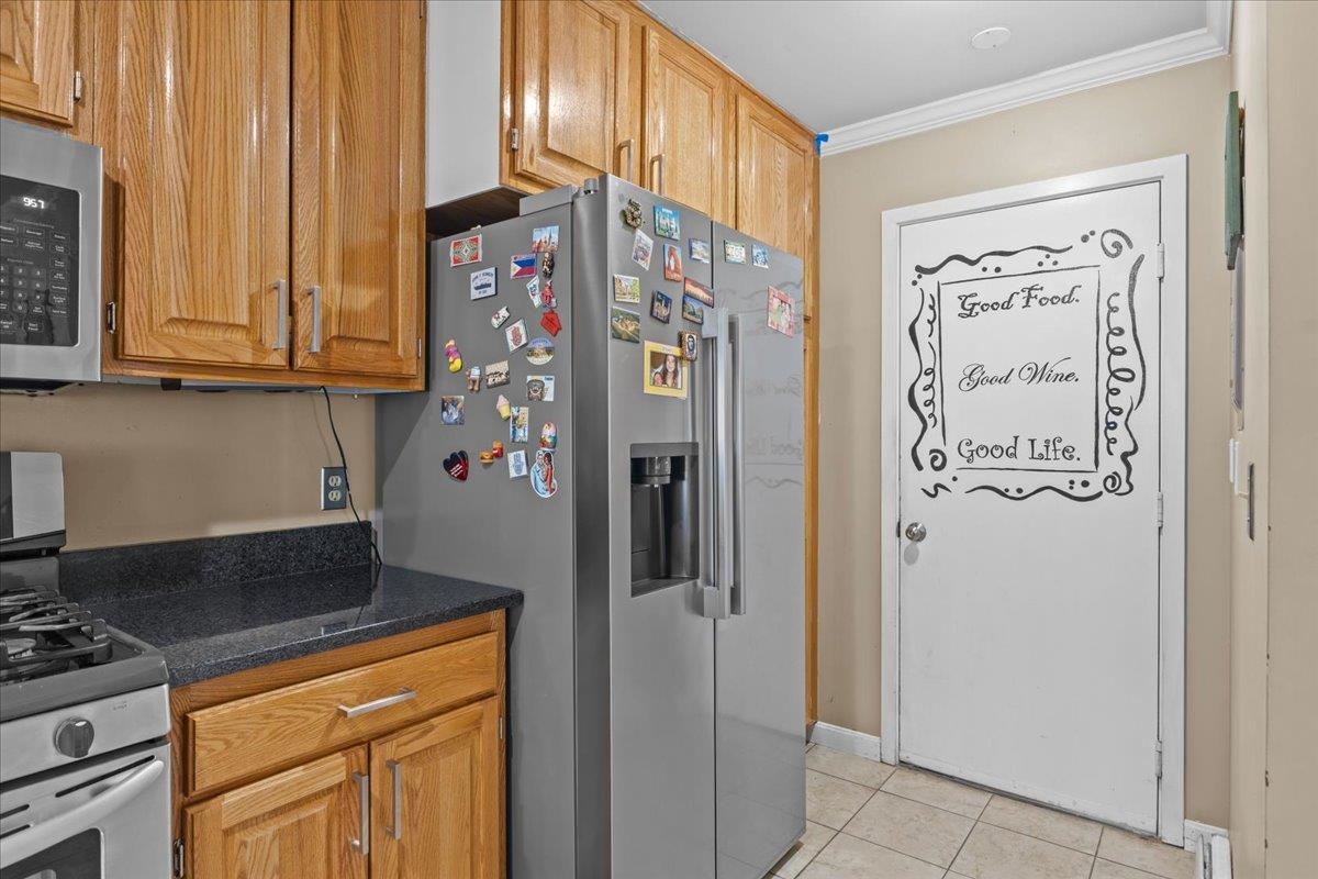 27 Lake Forest Drive Property Photo 17