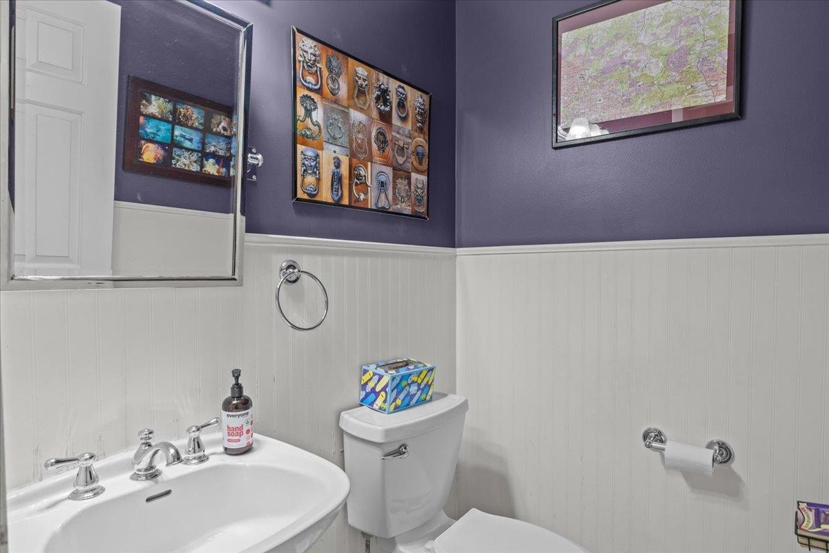 27 Lake Forest Drive Property Photo 18