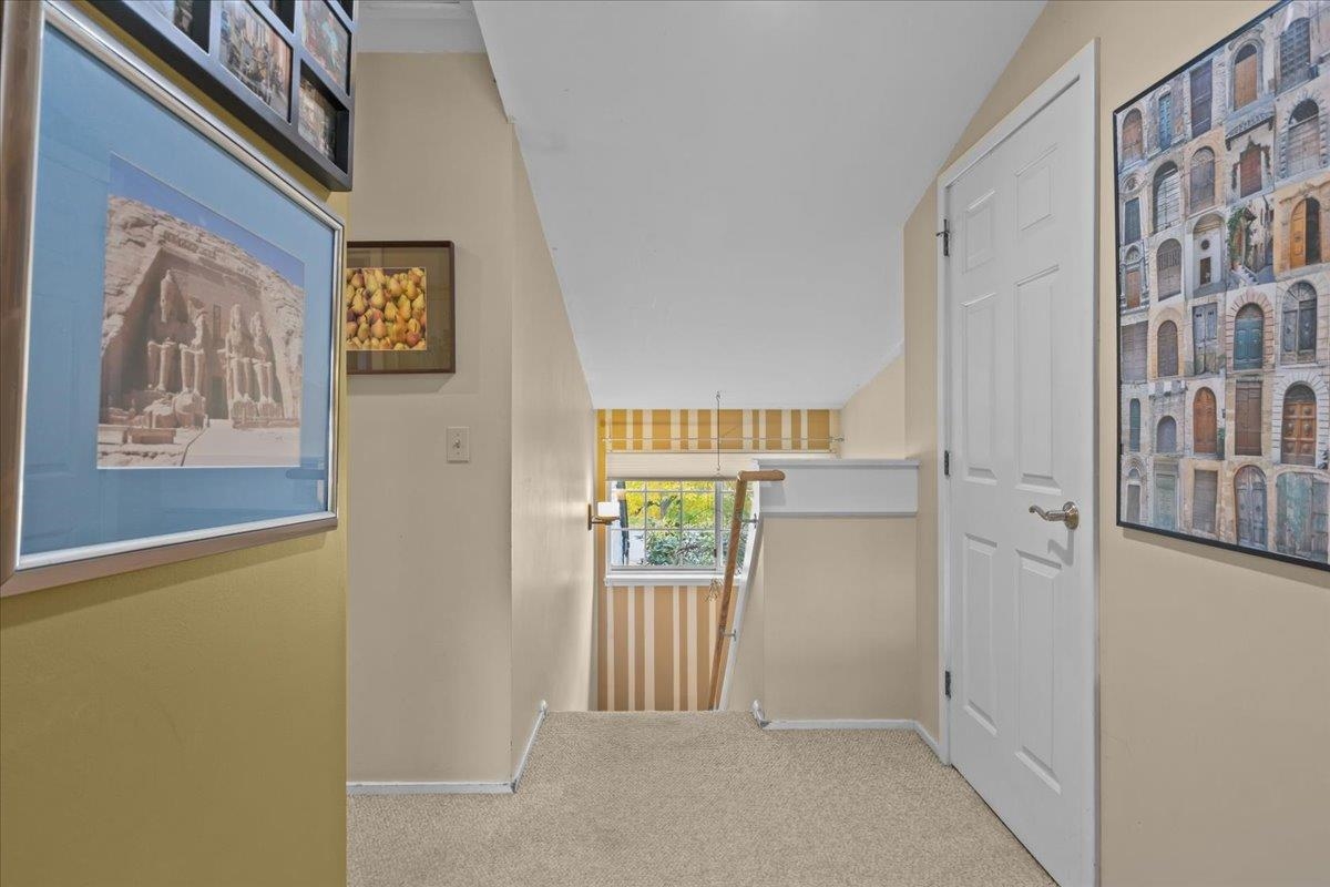 27 Lake Forest Drive Property Photo 19