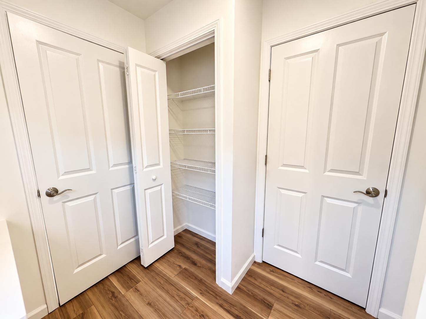 319 Chester Knoll Drive Property Photo 16