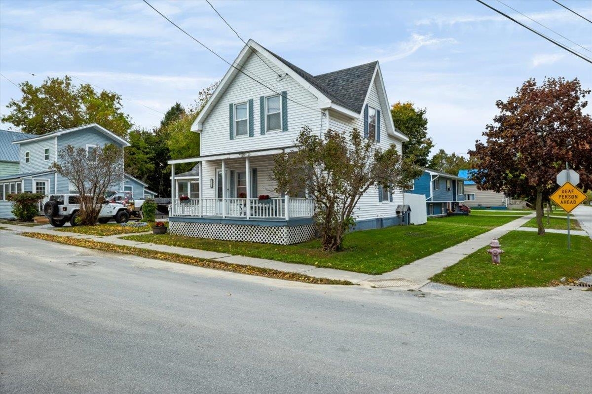 31 Lasalle Street Property Photo 4