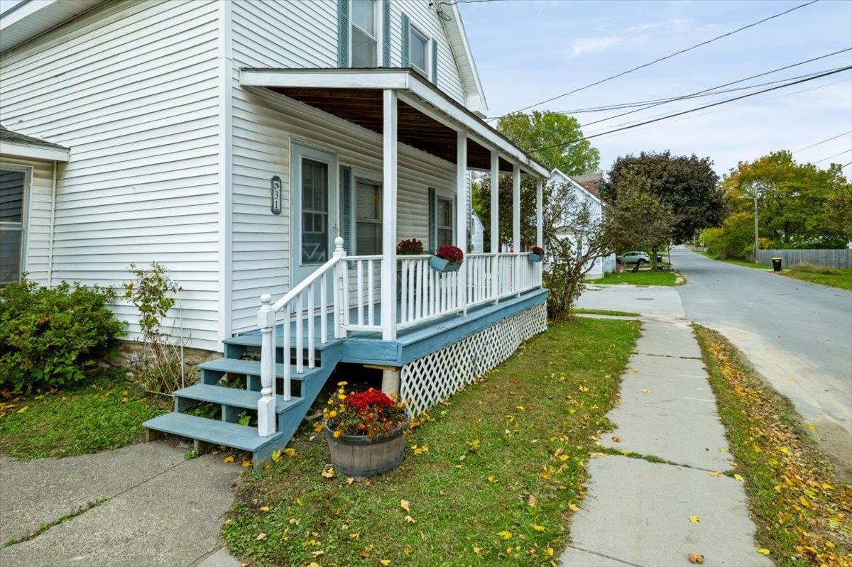 31 Lasalle Street Property Photo 8