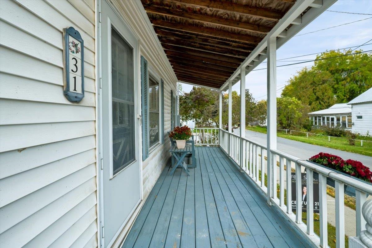 31 Lasalle Street Property Photo 9