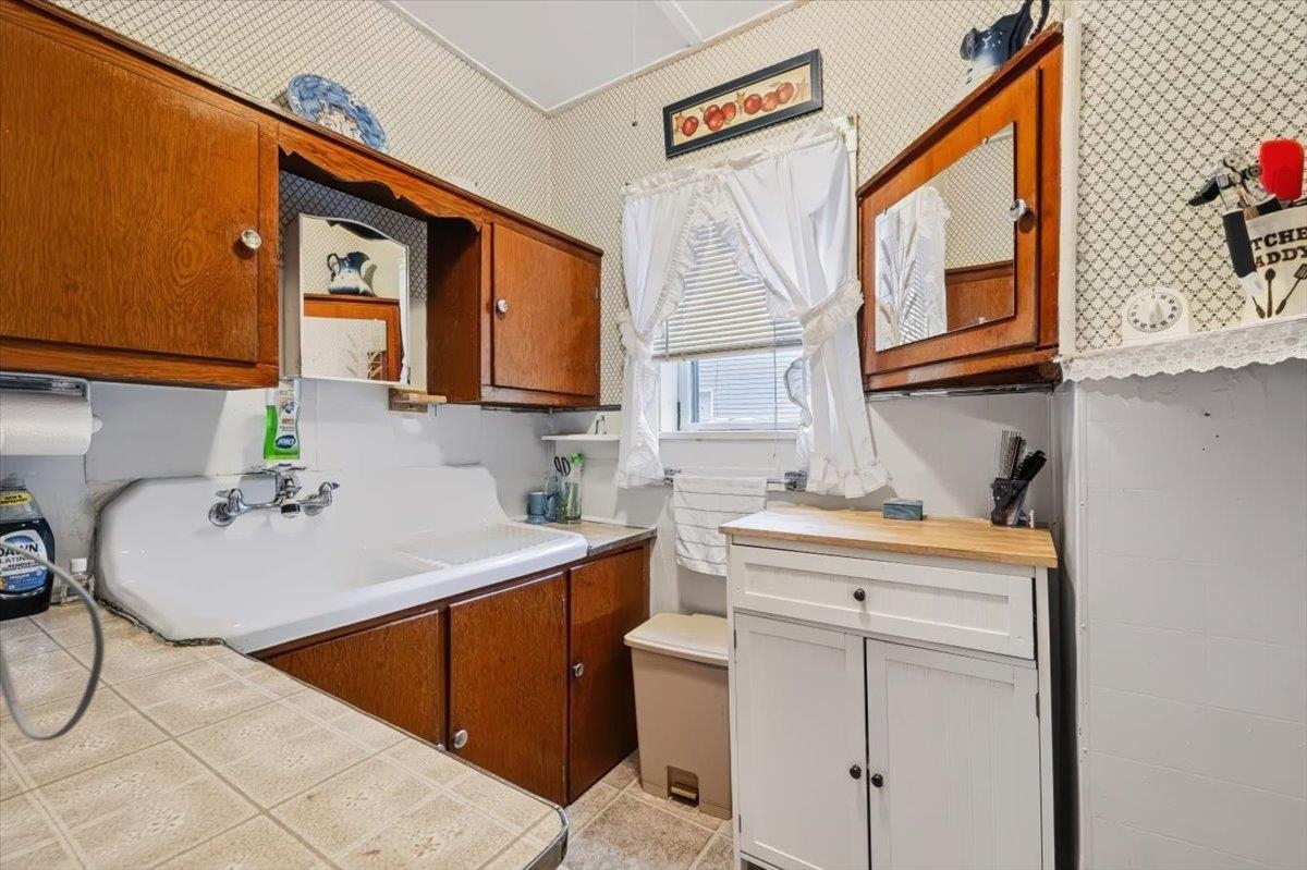 31 Lasalle Street Property Photo 16
