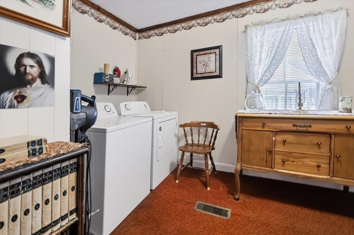 31 Lasalle Street Property Photo 34