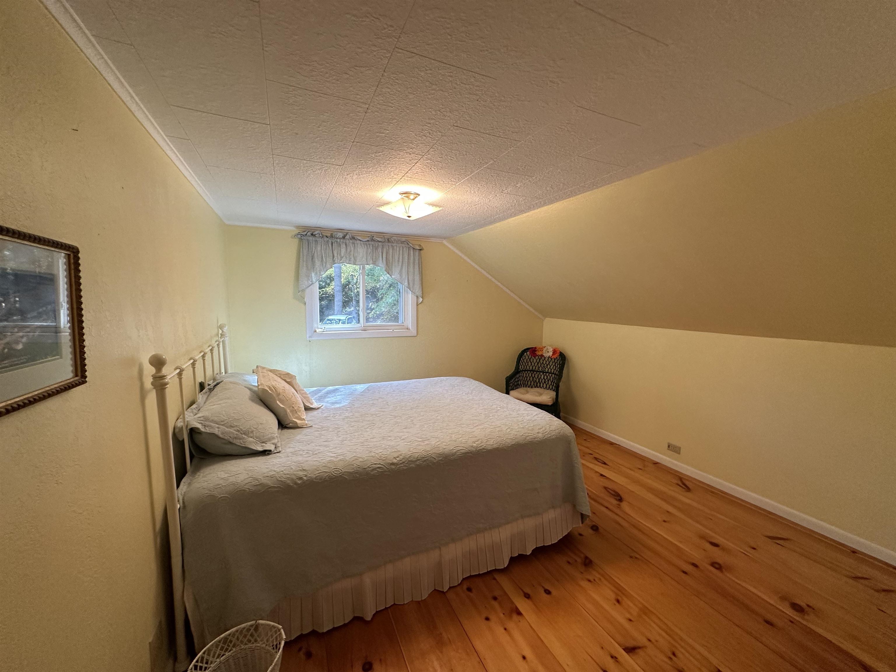 52 Redmond Road Property Photo 34