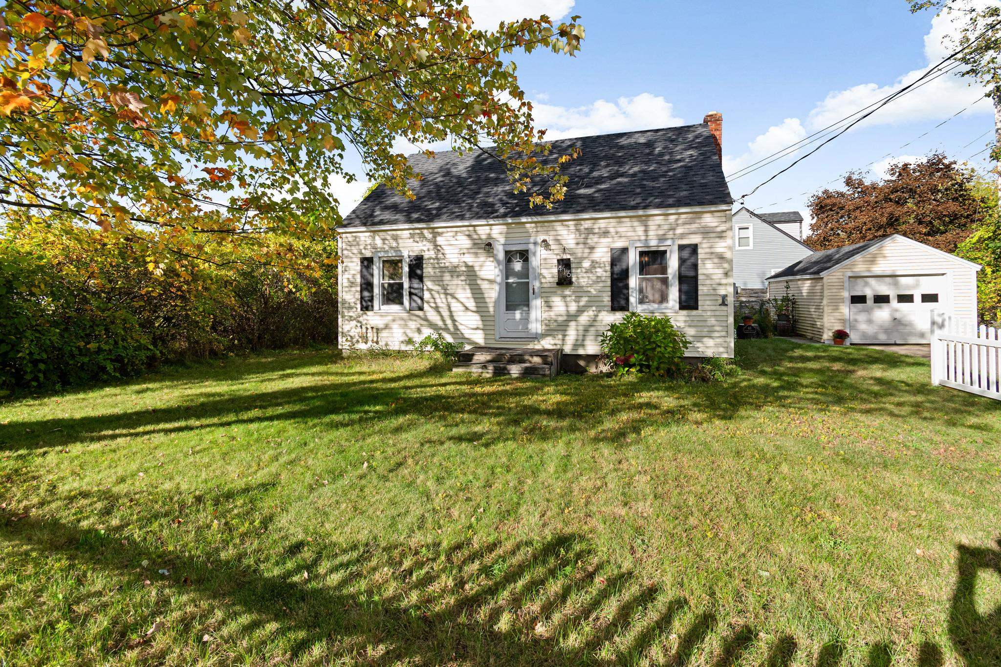 416 Porters Point Road Property Photo 2