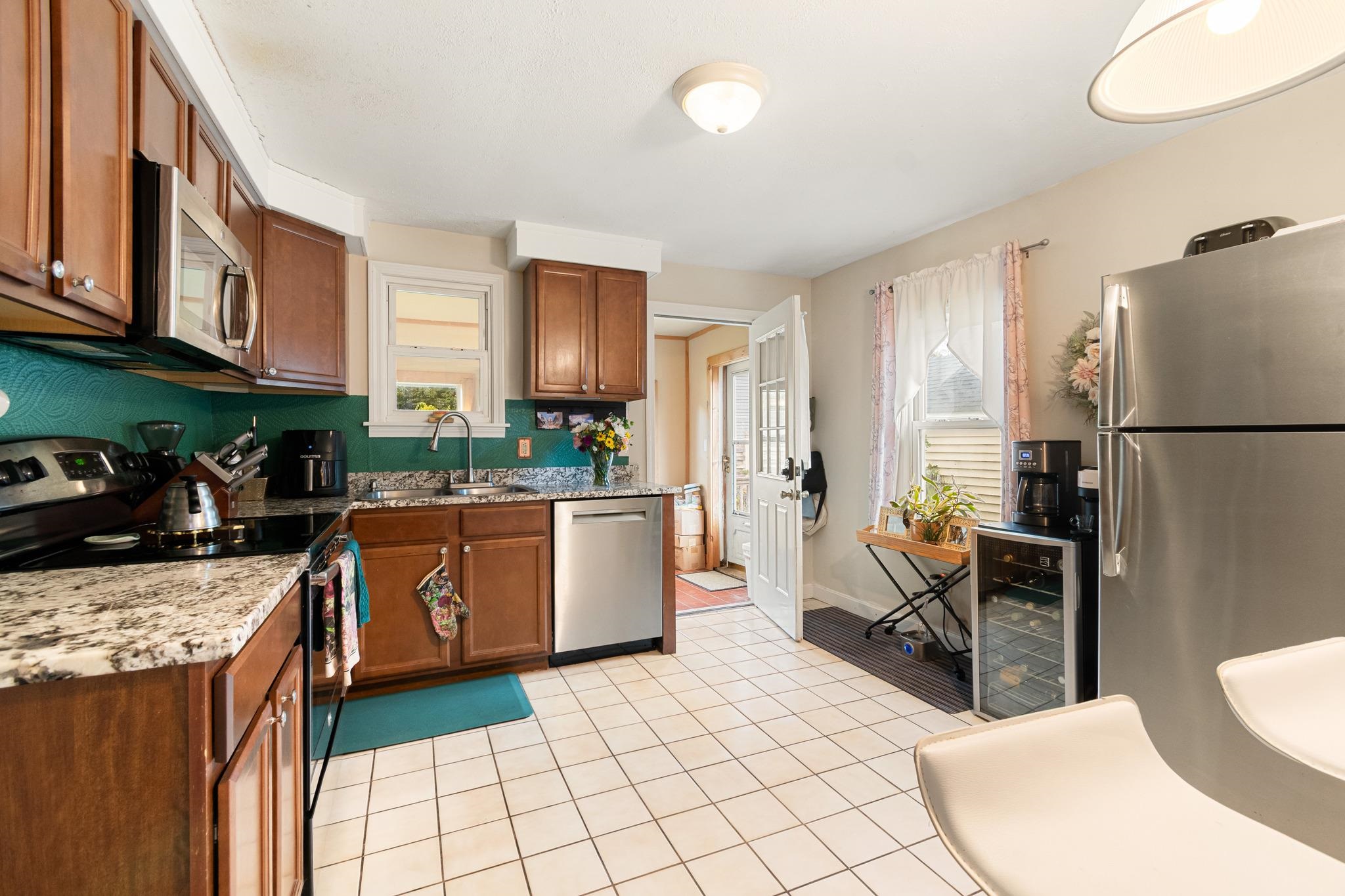 416 Porters Point Road Property Photo 13
