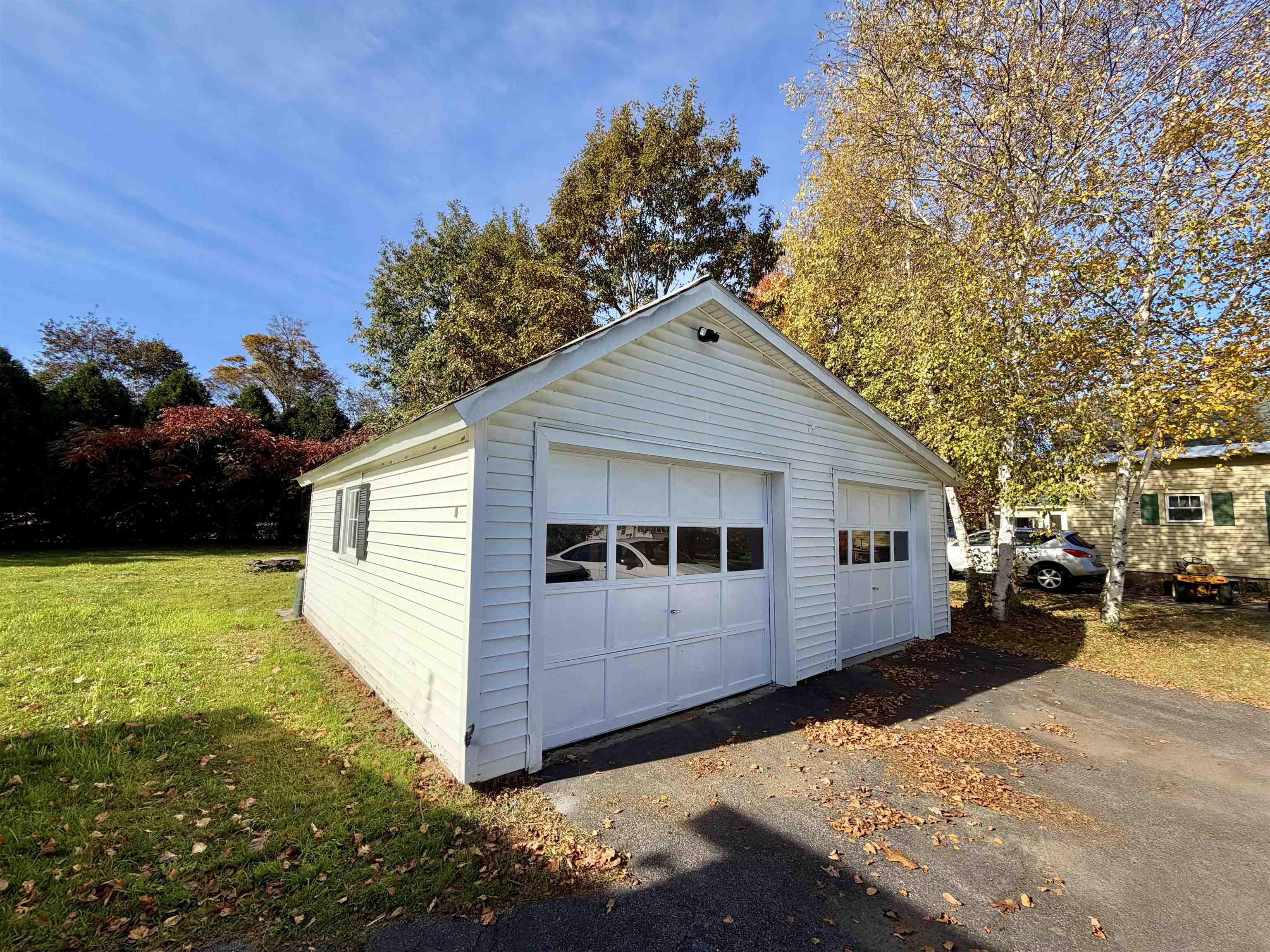 61 Norton Avenue Property Photo 4