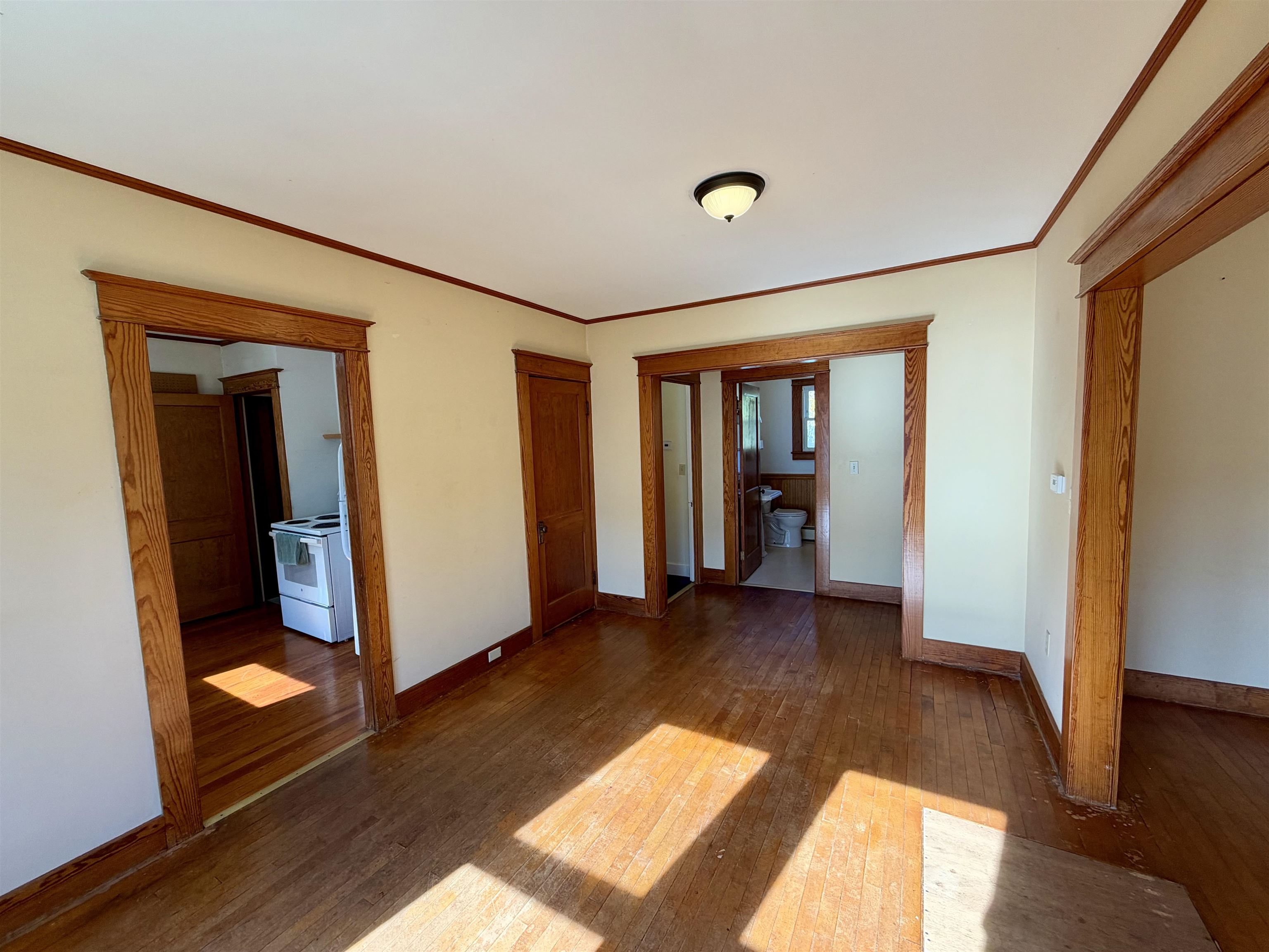 61 Norton Avenue Property Photo 18