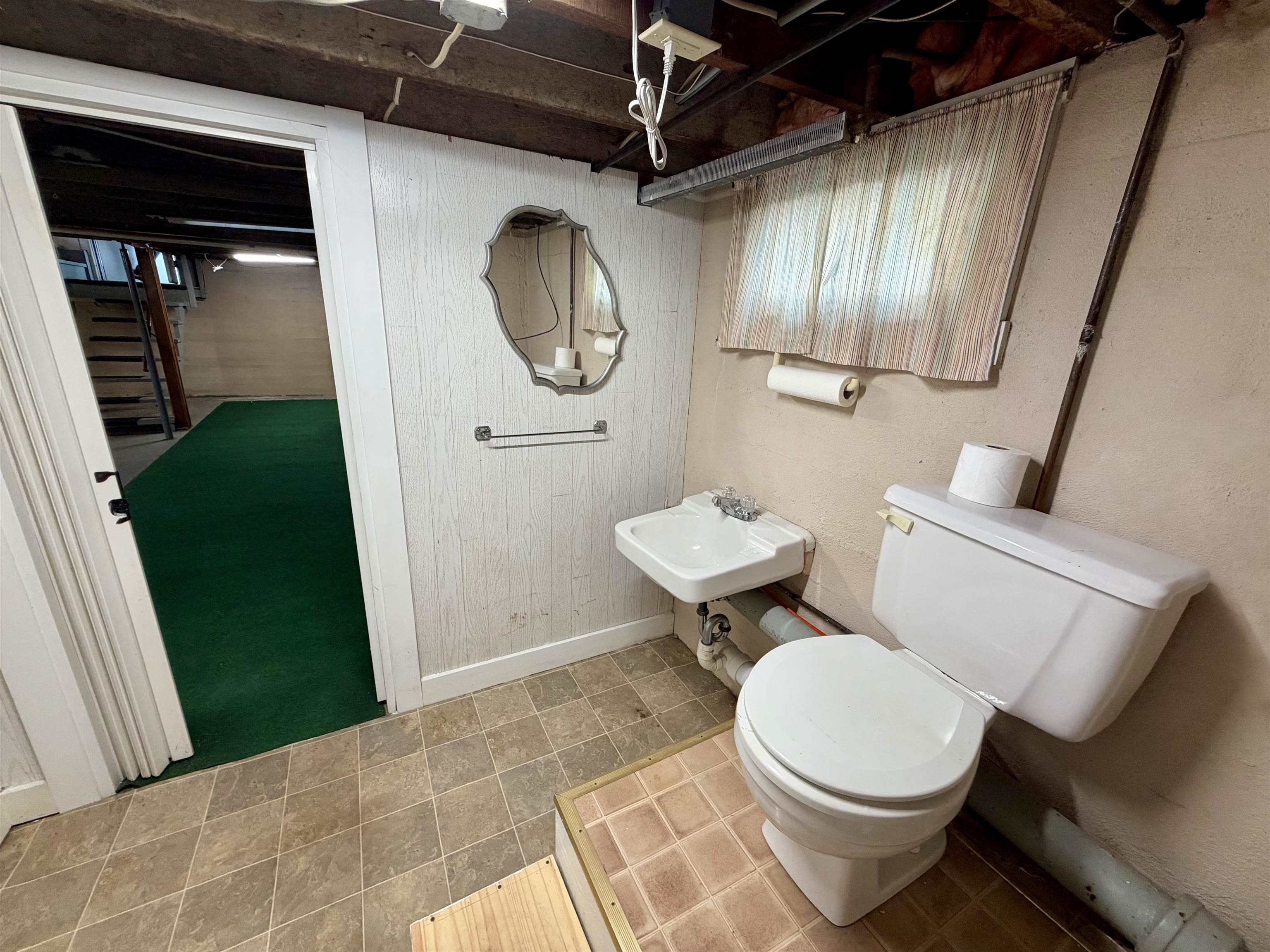 61 Norton Avenue Property Photo 31