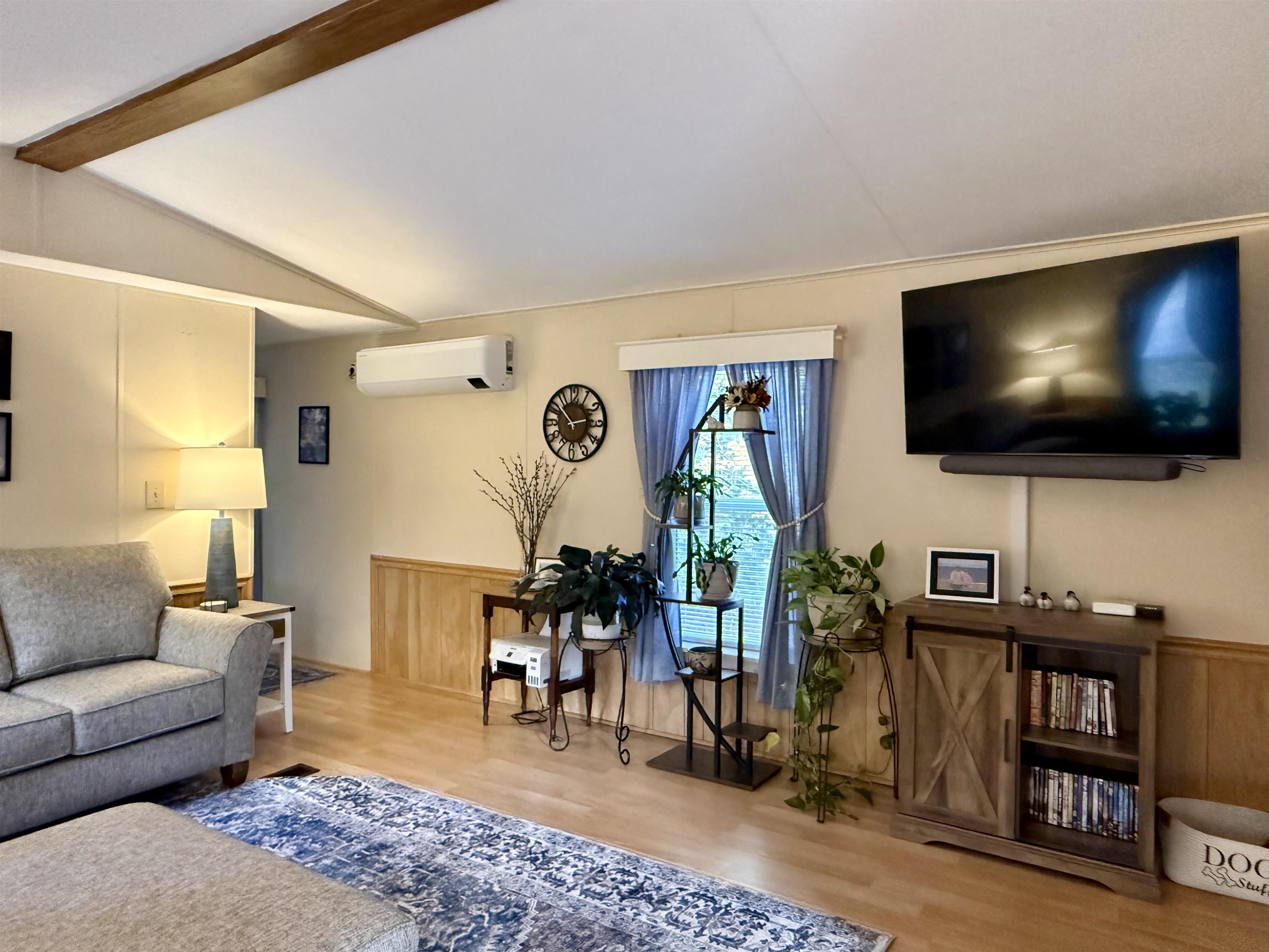 175 West Street Property Photo 8
