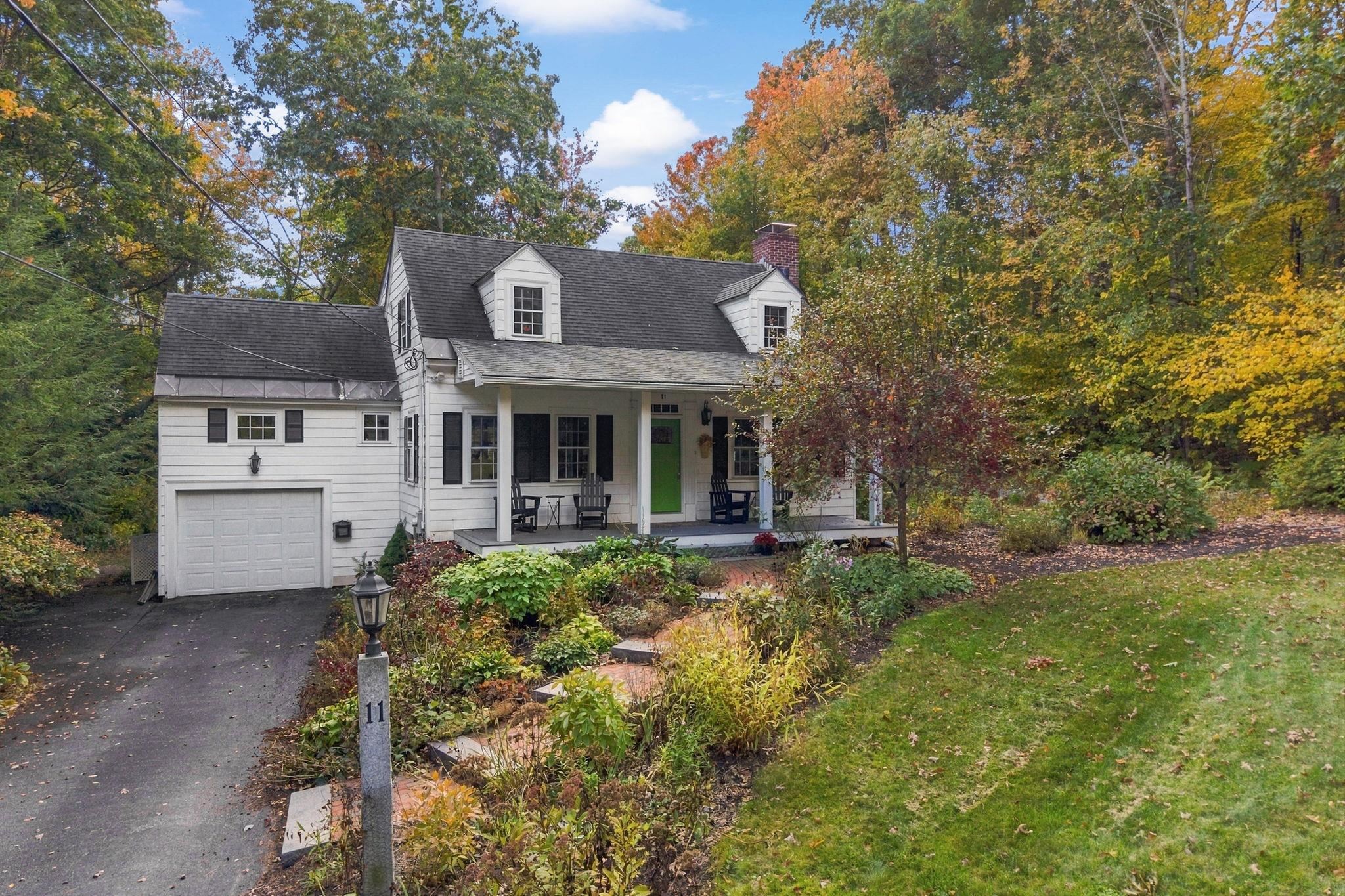 11 Thayer Pond Road Property Photo 1