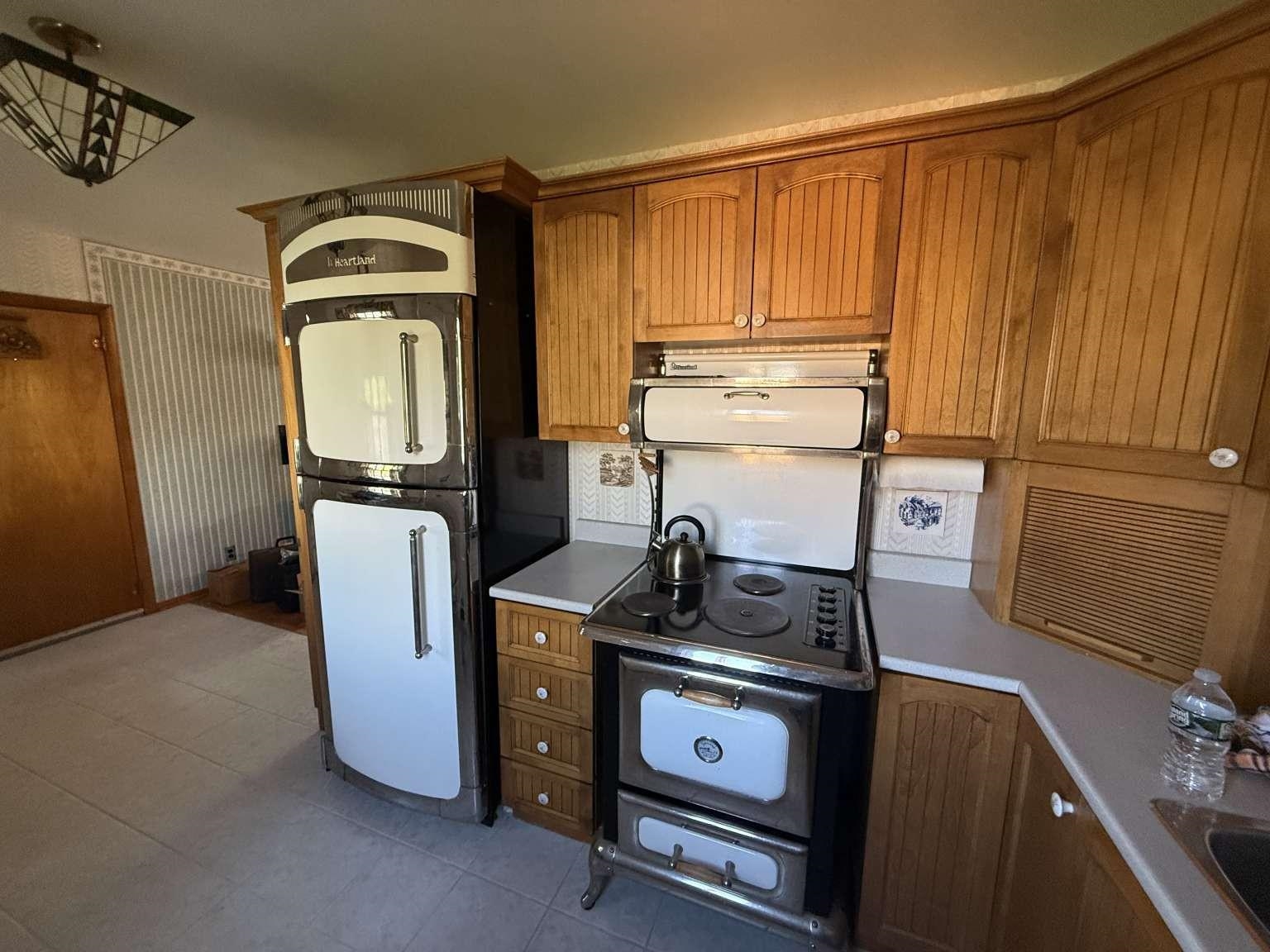 1634 North Avenue Property Photo 5