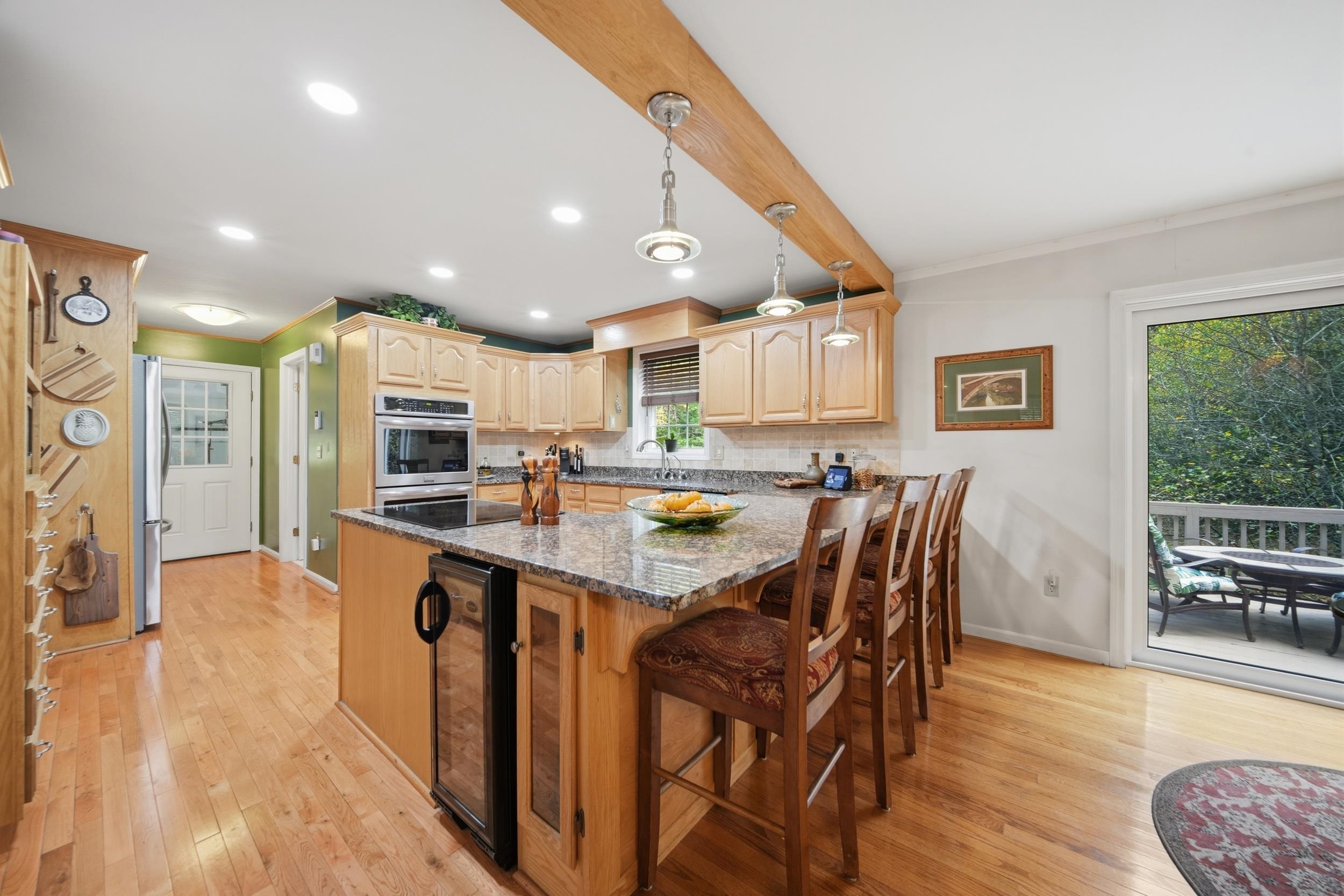 152 Burke Road Property Photo 3