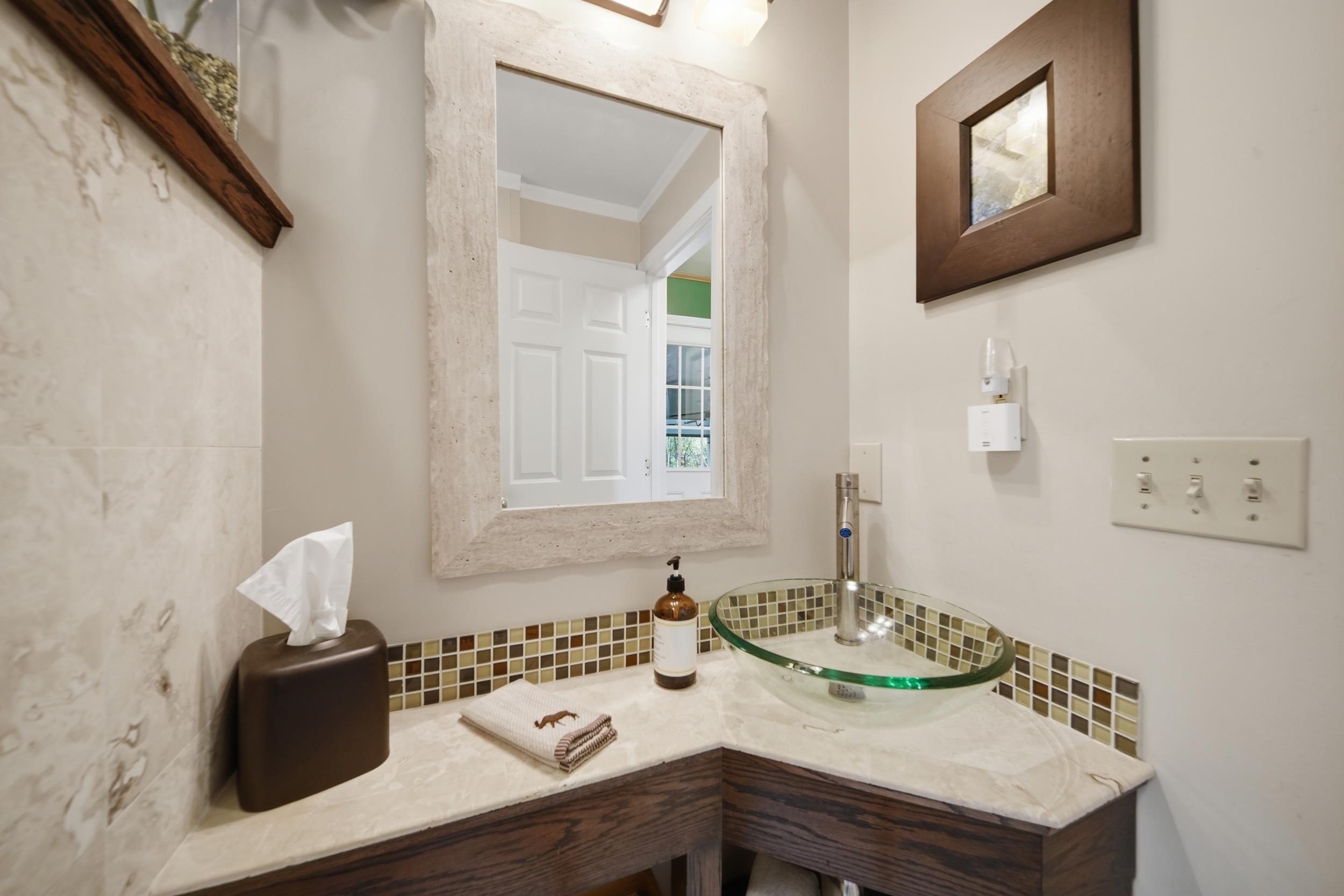 152 Burke Road Property Photo 10