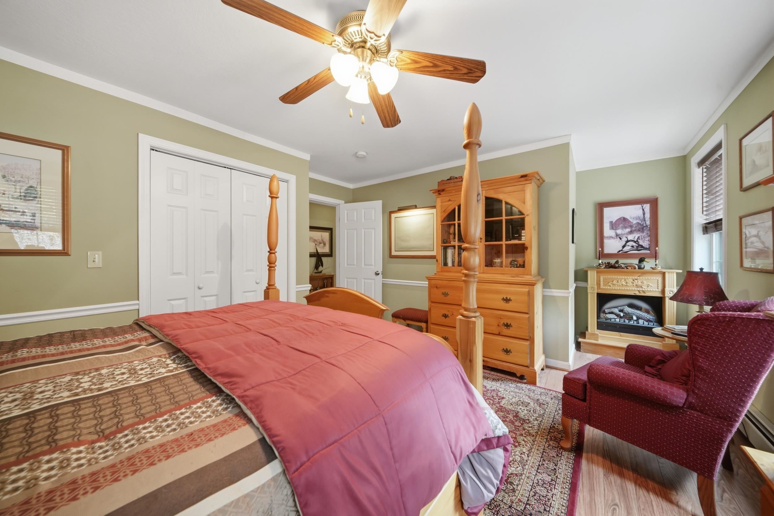 152 Burke Road Property Photo 28