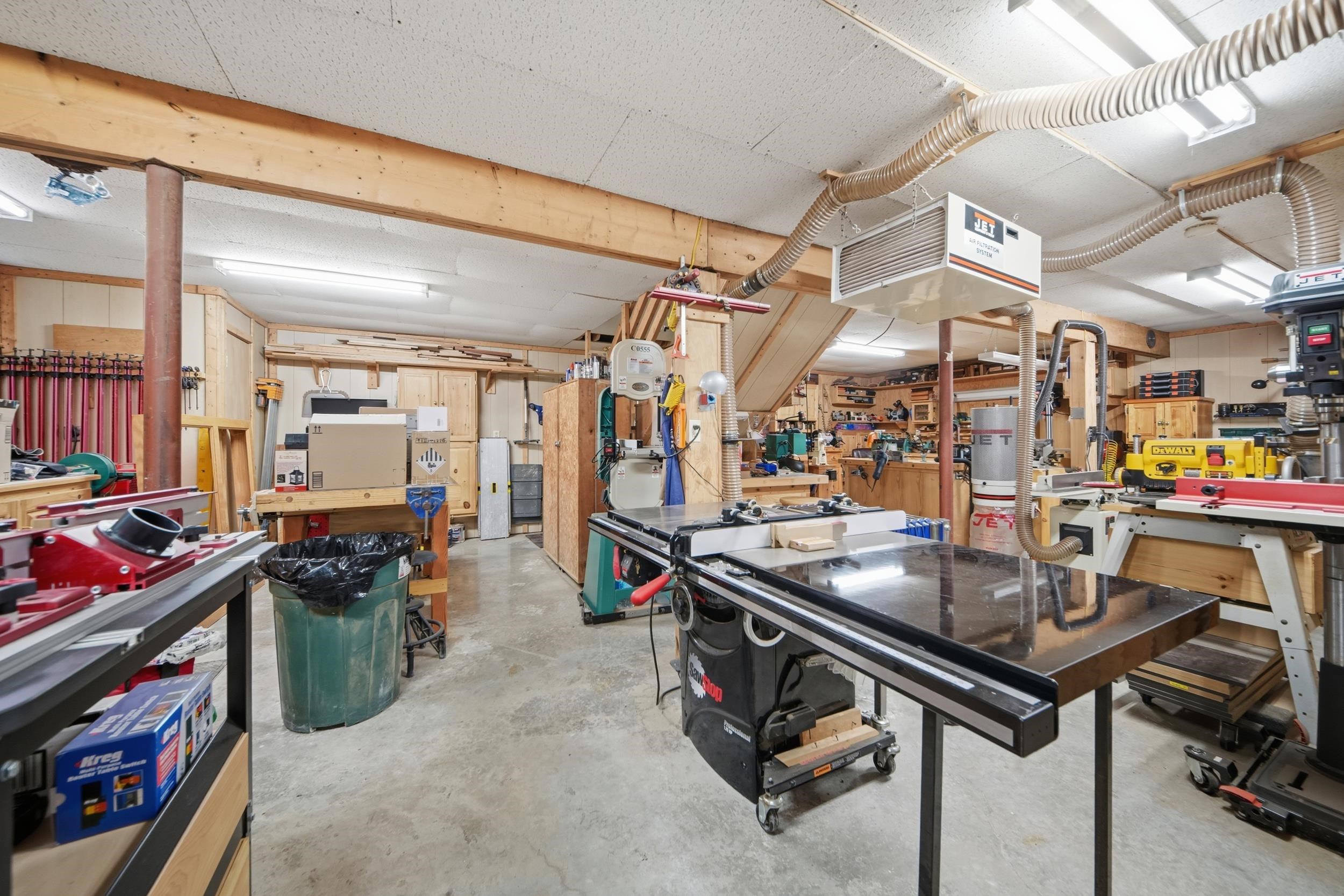 152 Burke Road Property Photo 35