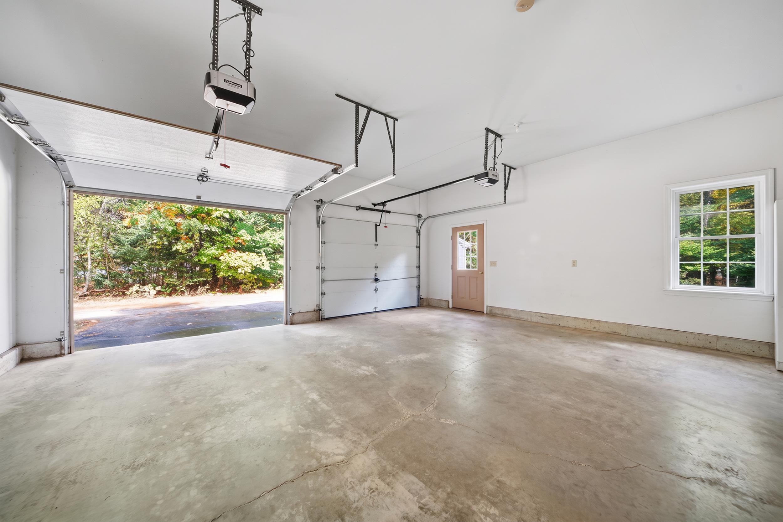 152 Burke Road Property Photo 37