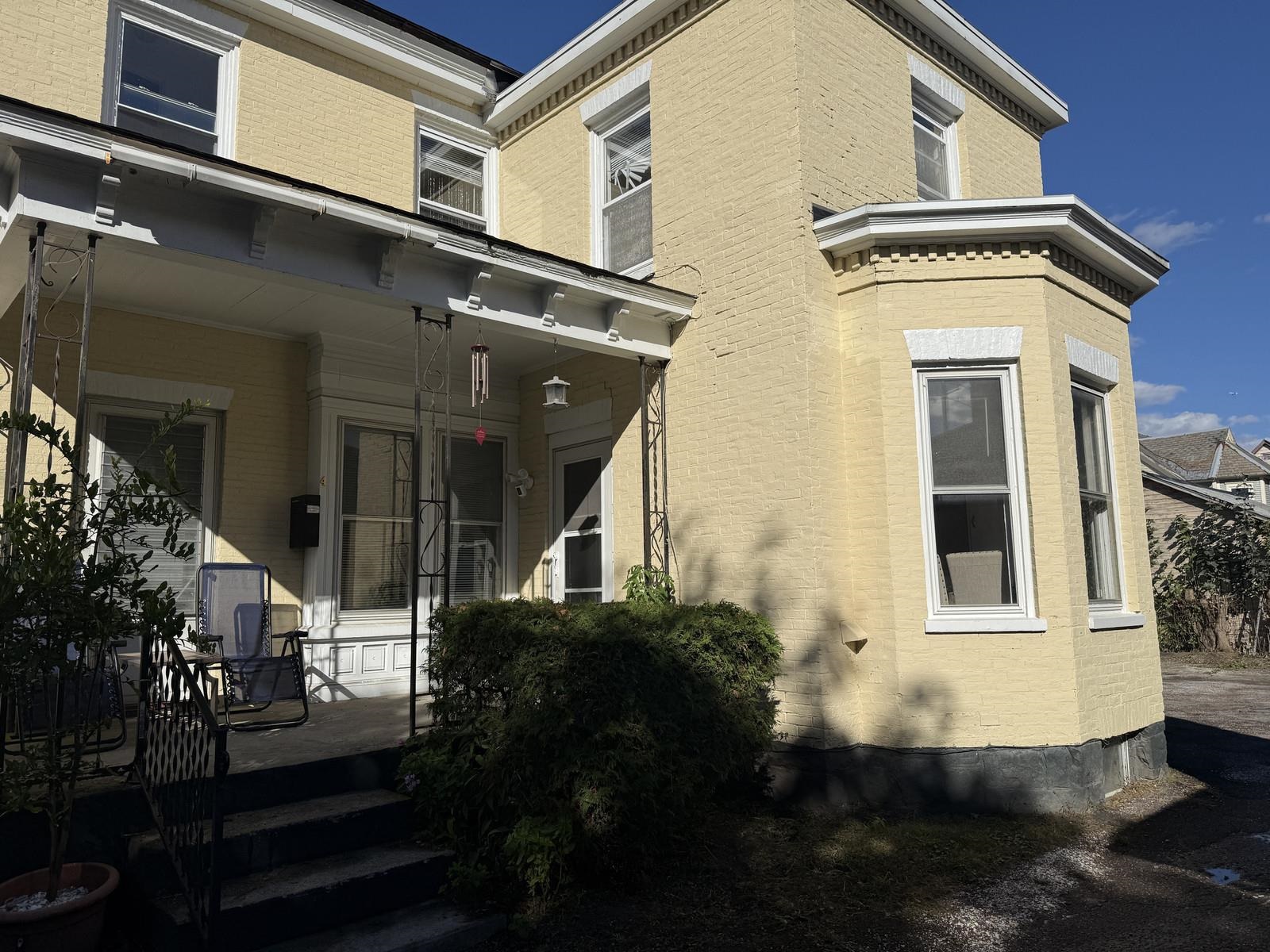52 North Union Street Property Photo 2