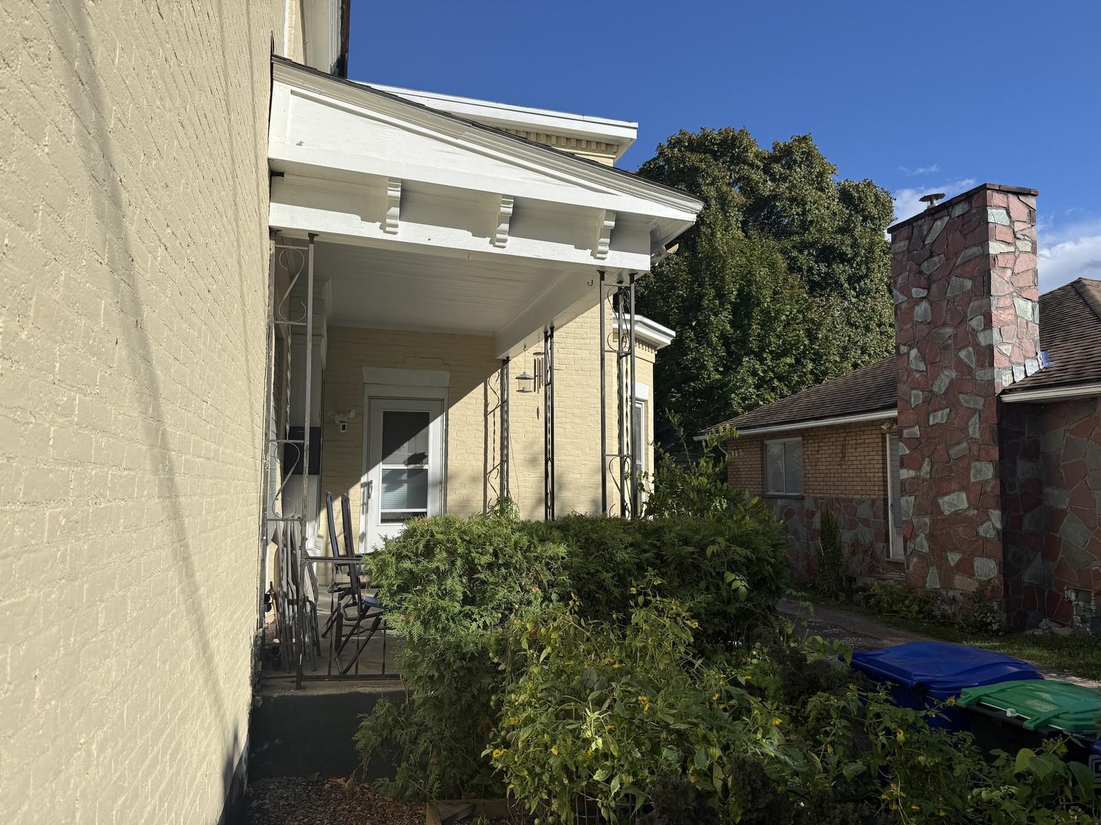 52 North Union Street Property Photo 3
