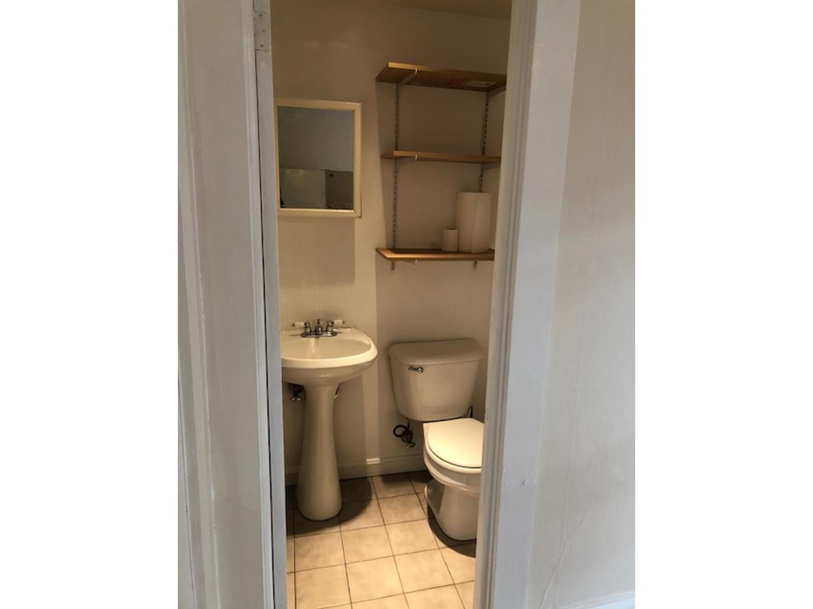 52 North Union Street Property Photo 9