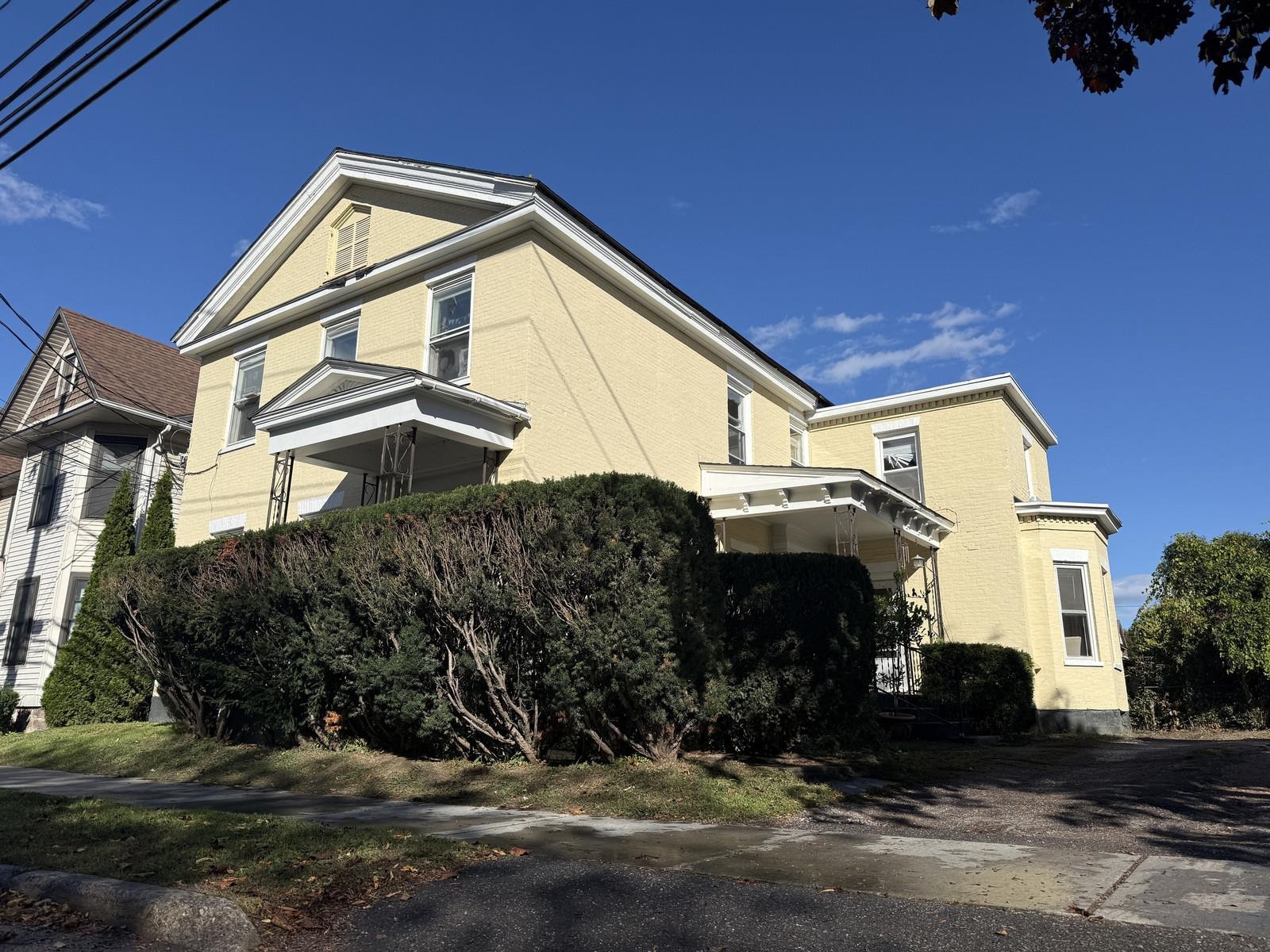 52 North Union Street Property Photo 40