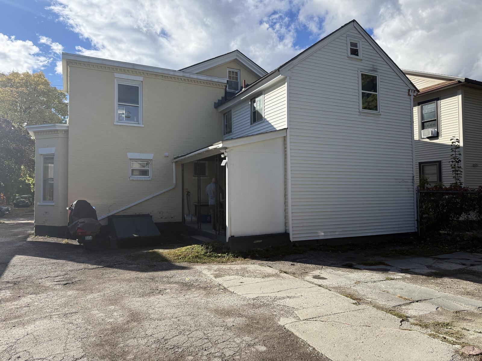 52 North Union Street Property Photo 43