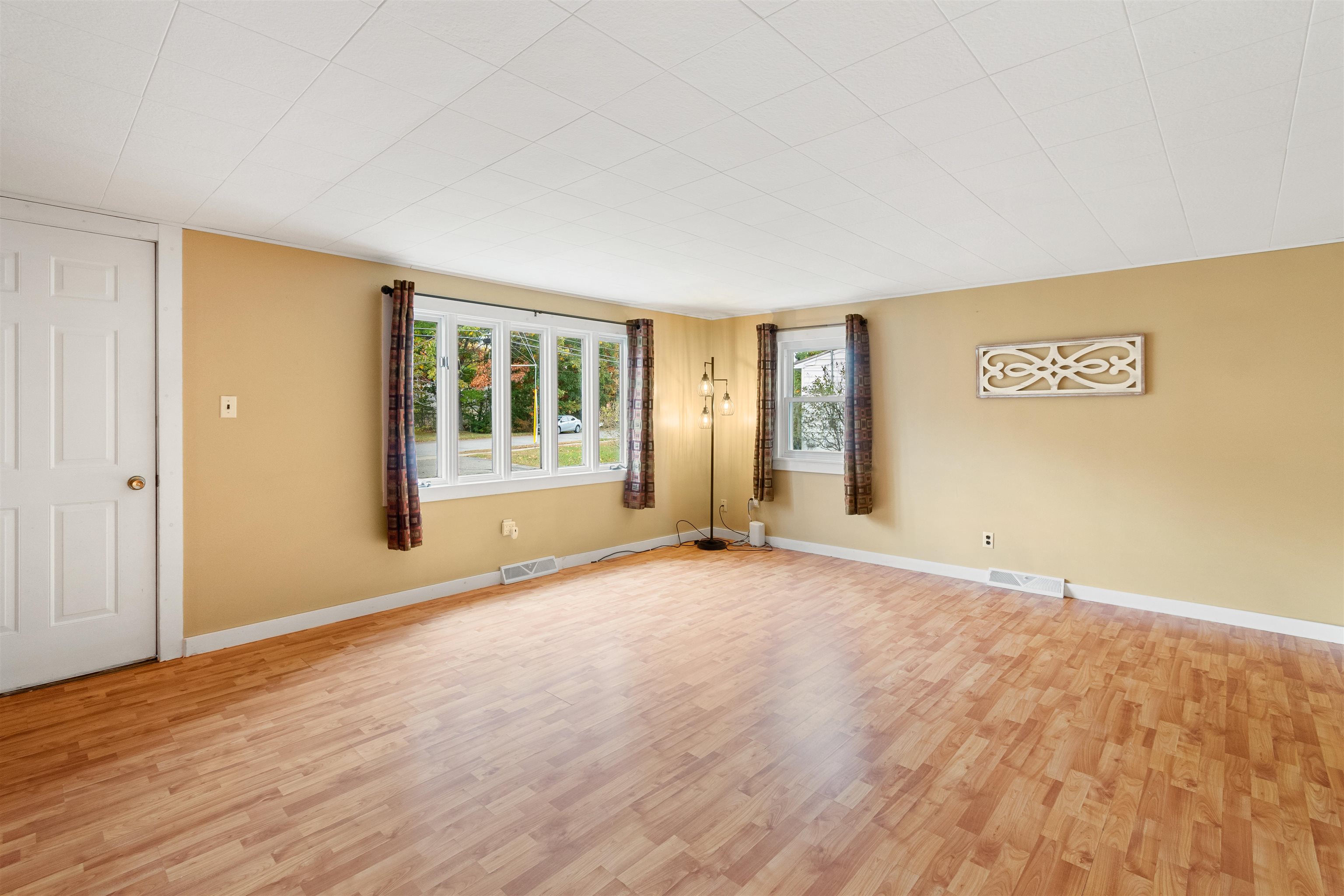 14 Foster Road Property Photo 6