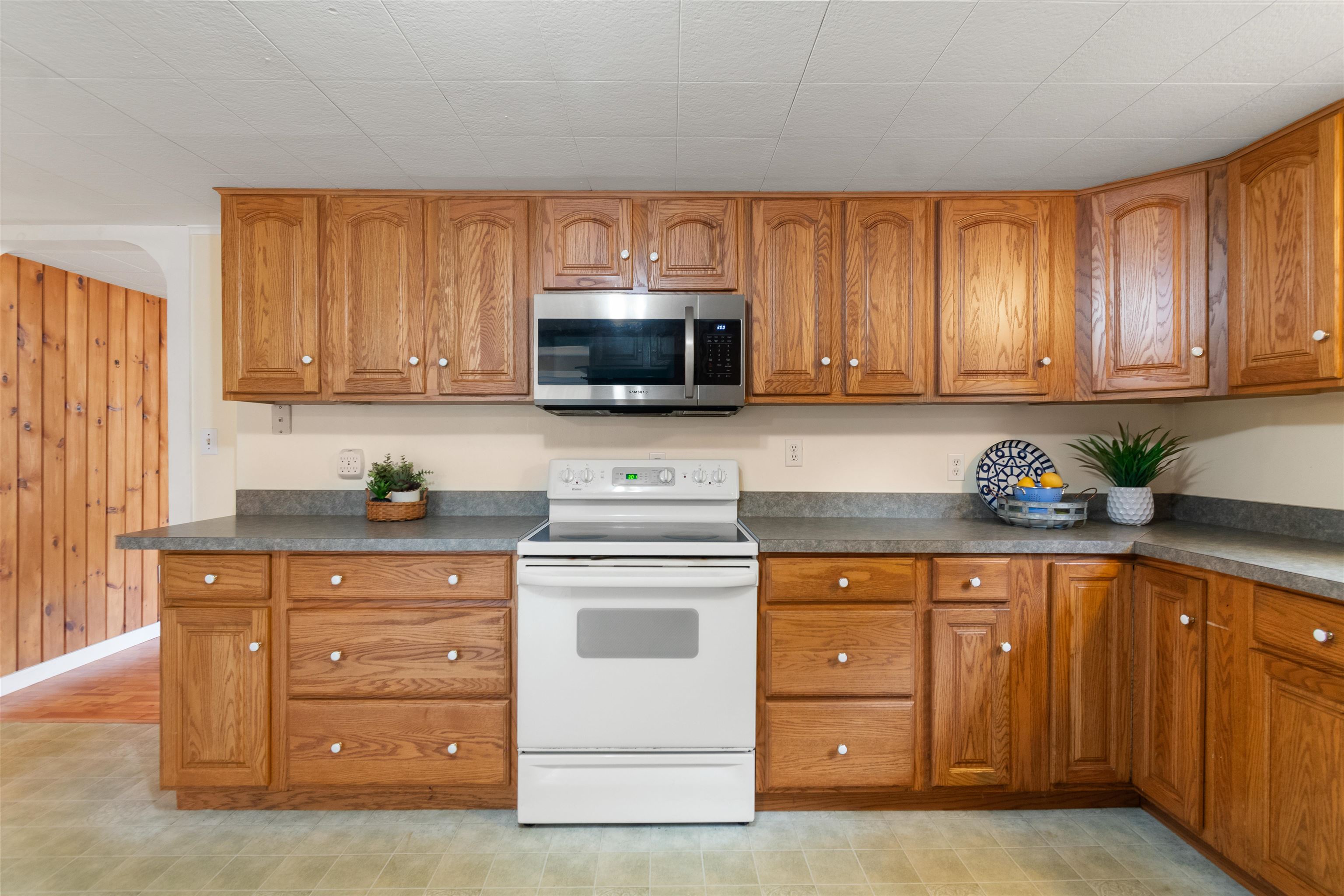 14 Foster Road Property Photo 13