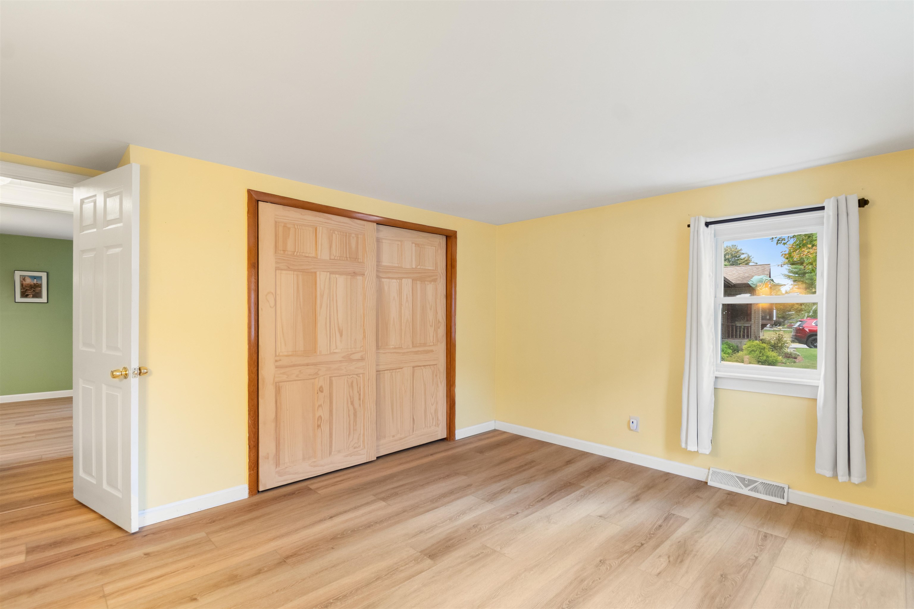 14 Foster Road Property Photo 23