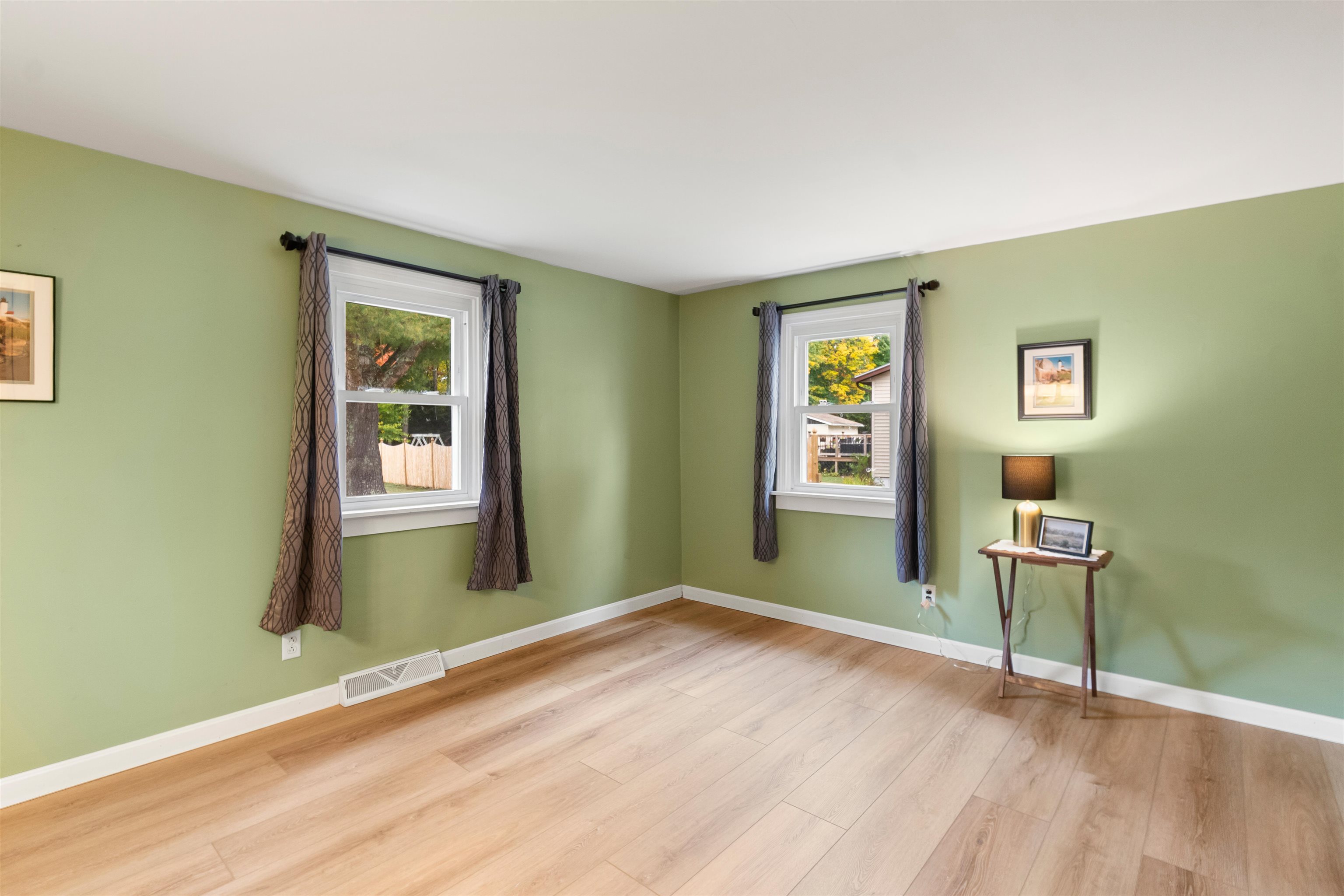 14 Foster Road Property Photo 25