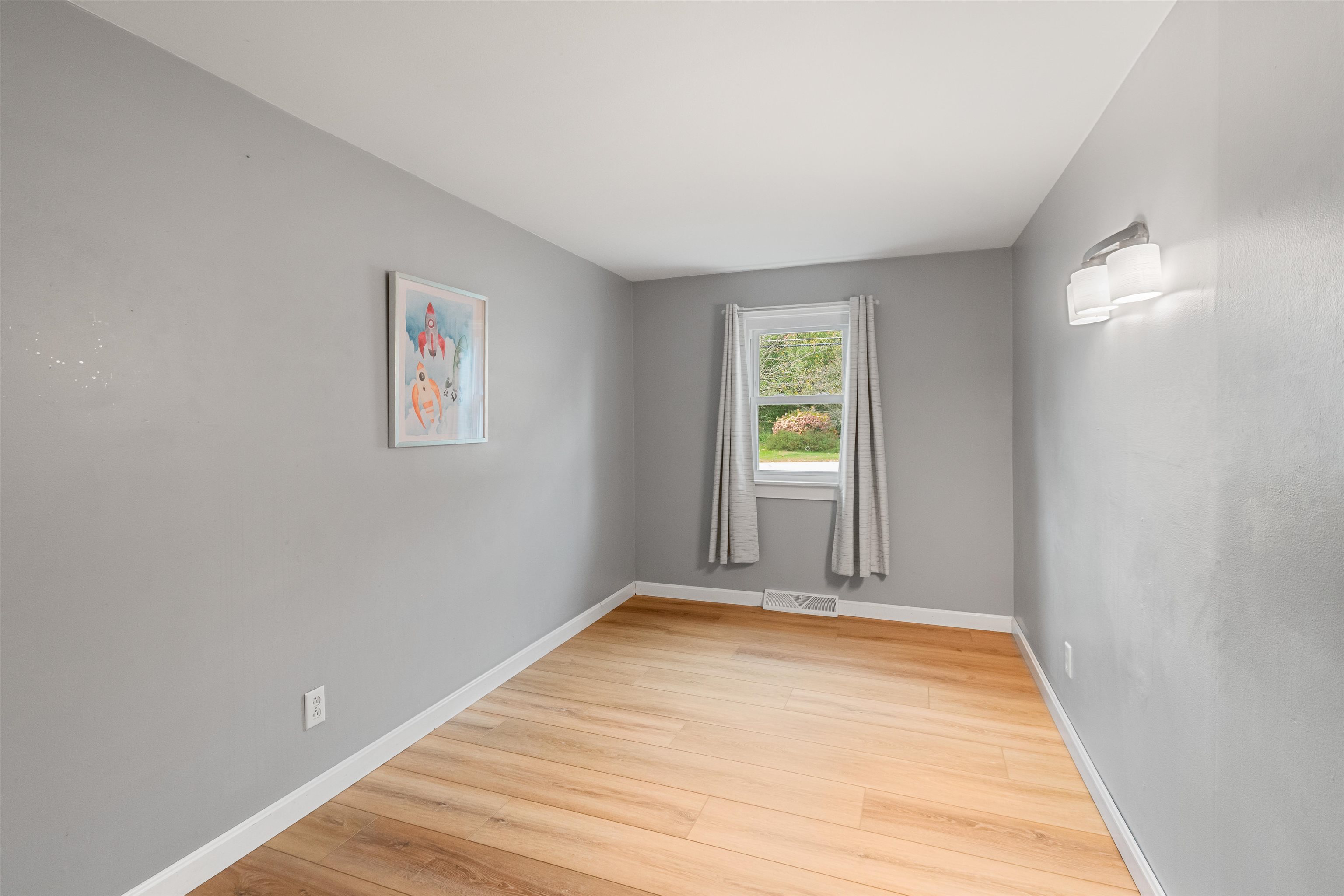 14 Foster Road Property Photo 27