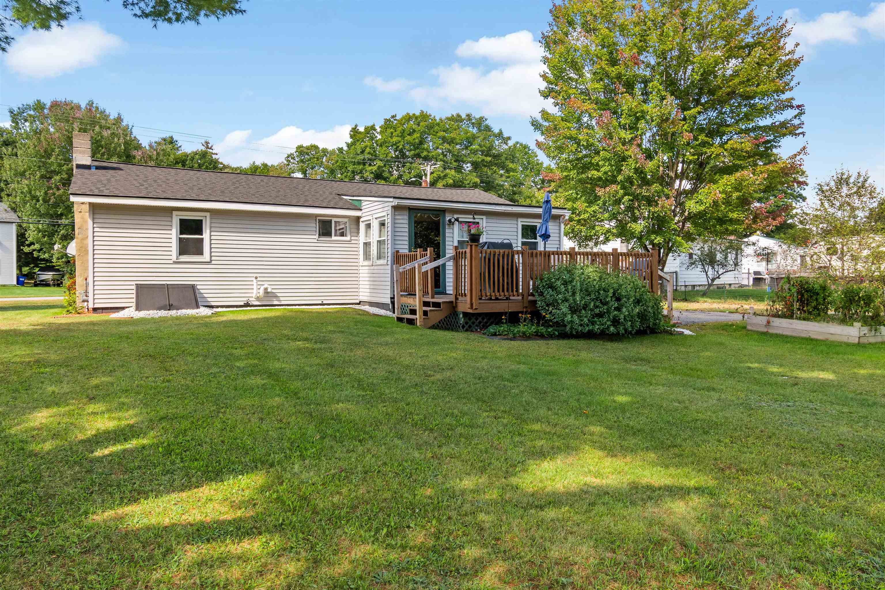 14 Foster Road Property Photo 36