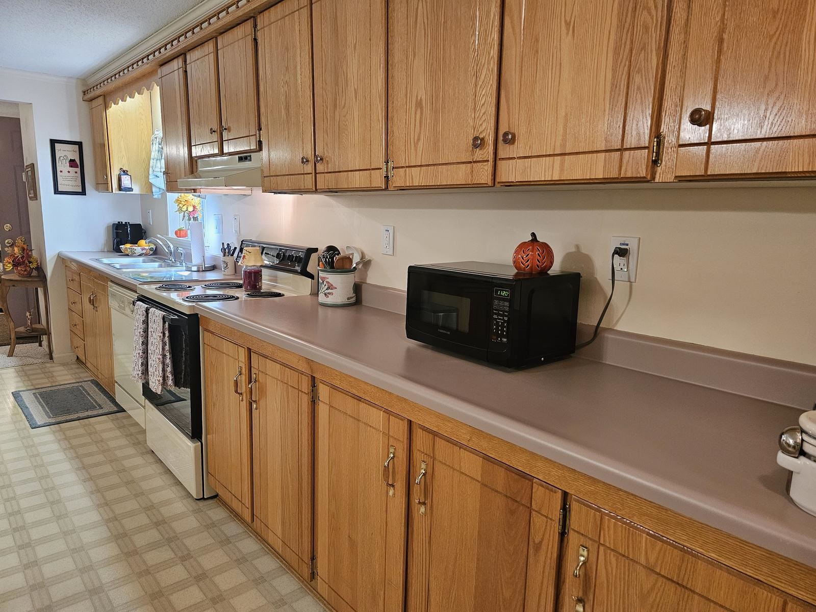 55 Wexford Lane Property Photo 12