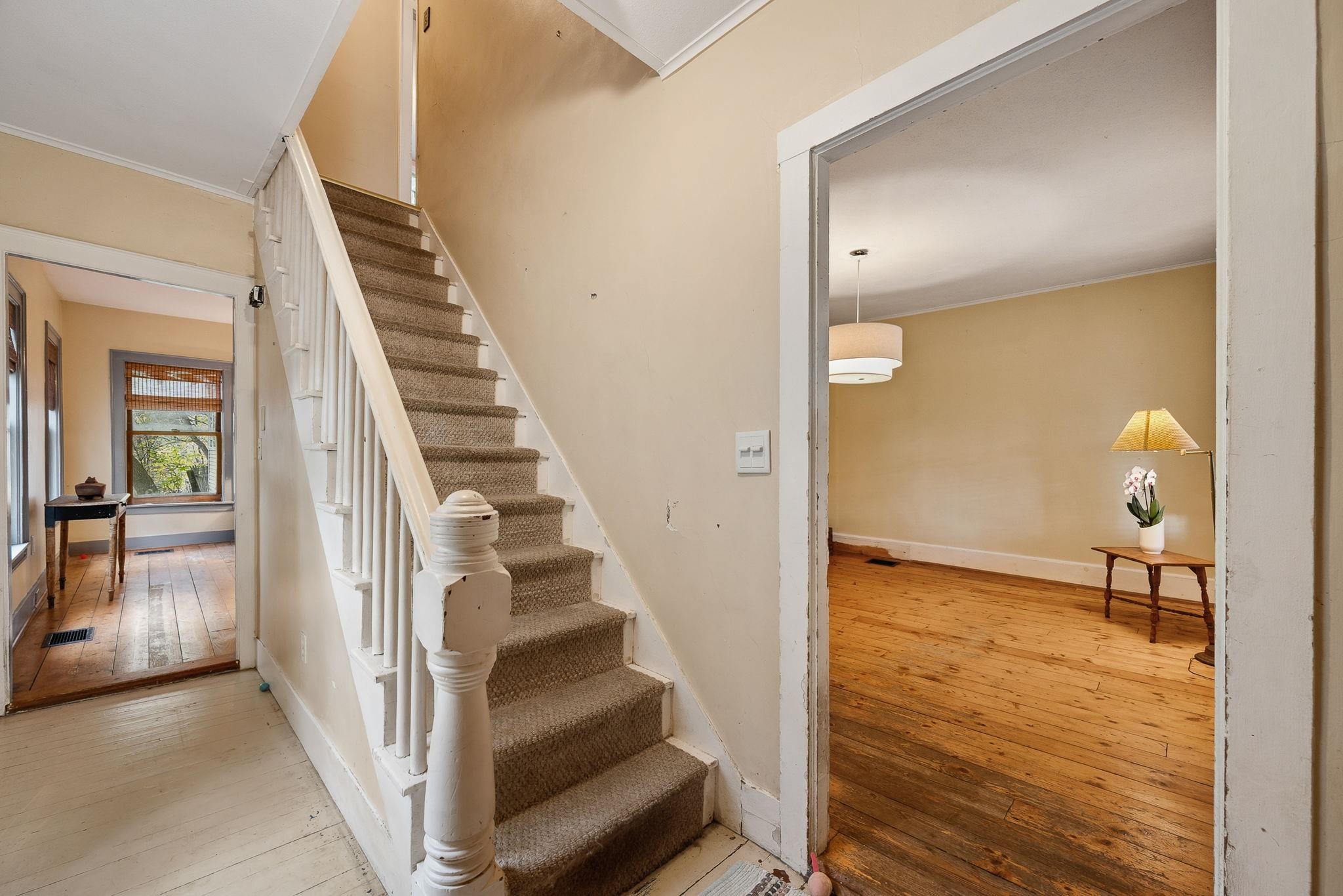 10 Hillside Avenue Property Photo 7