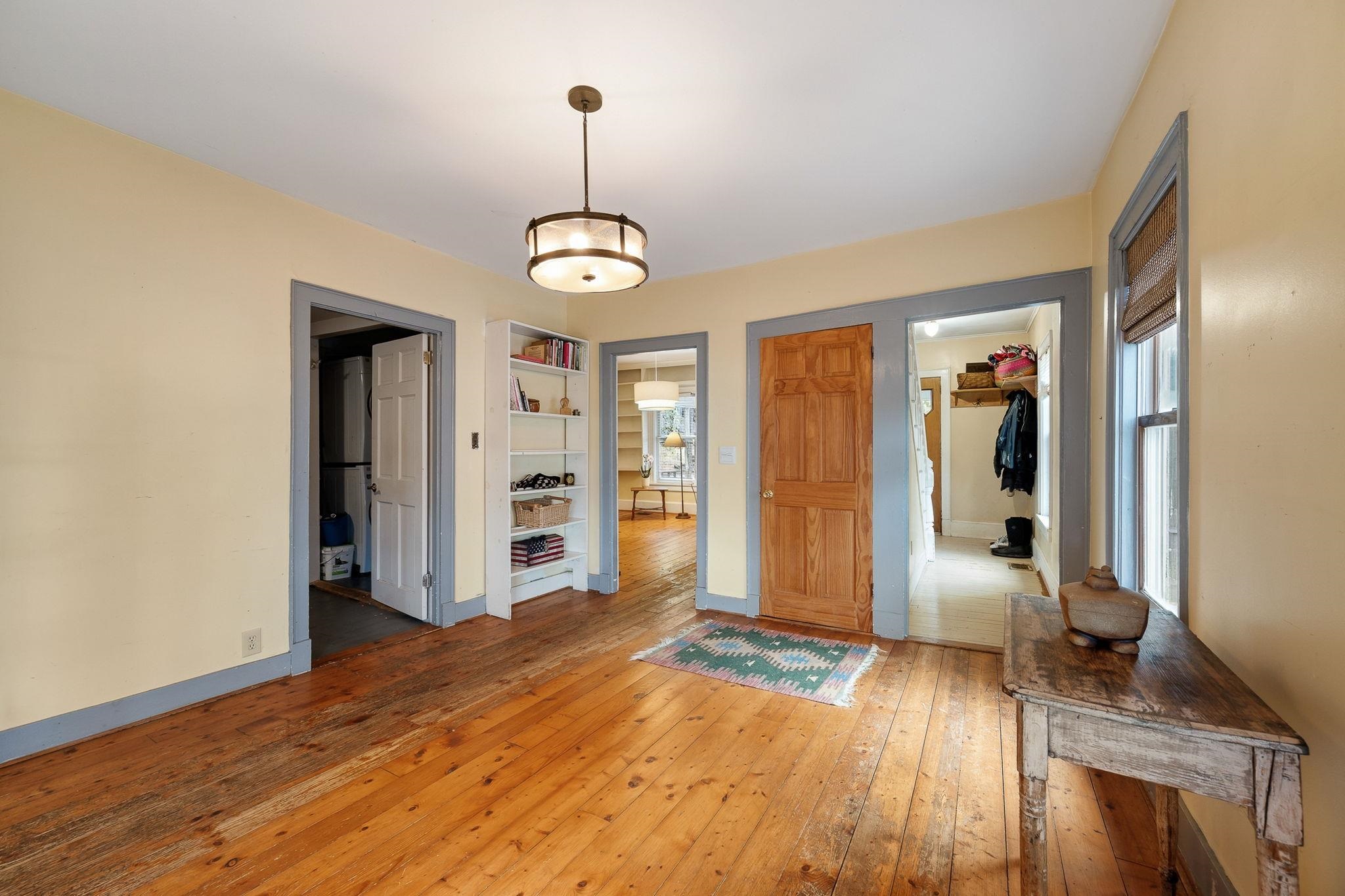 10 Hillside Avenue Property Photo 11