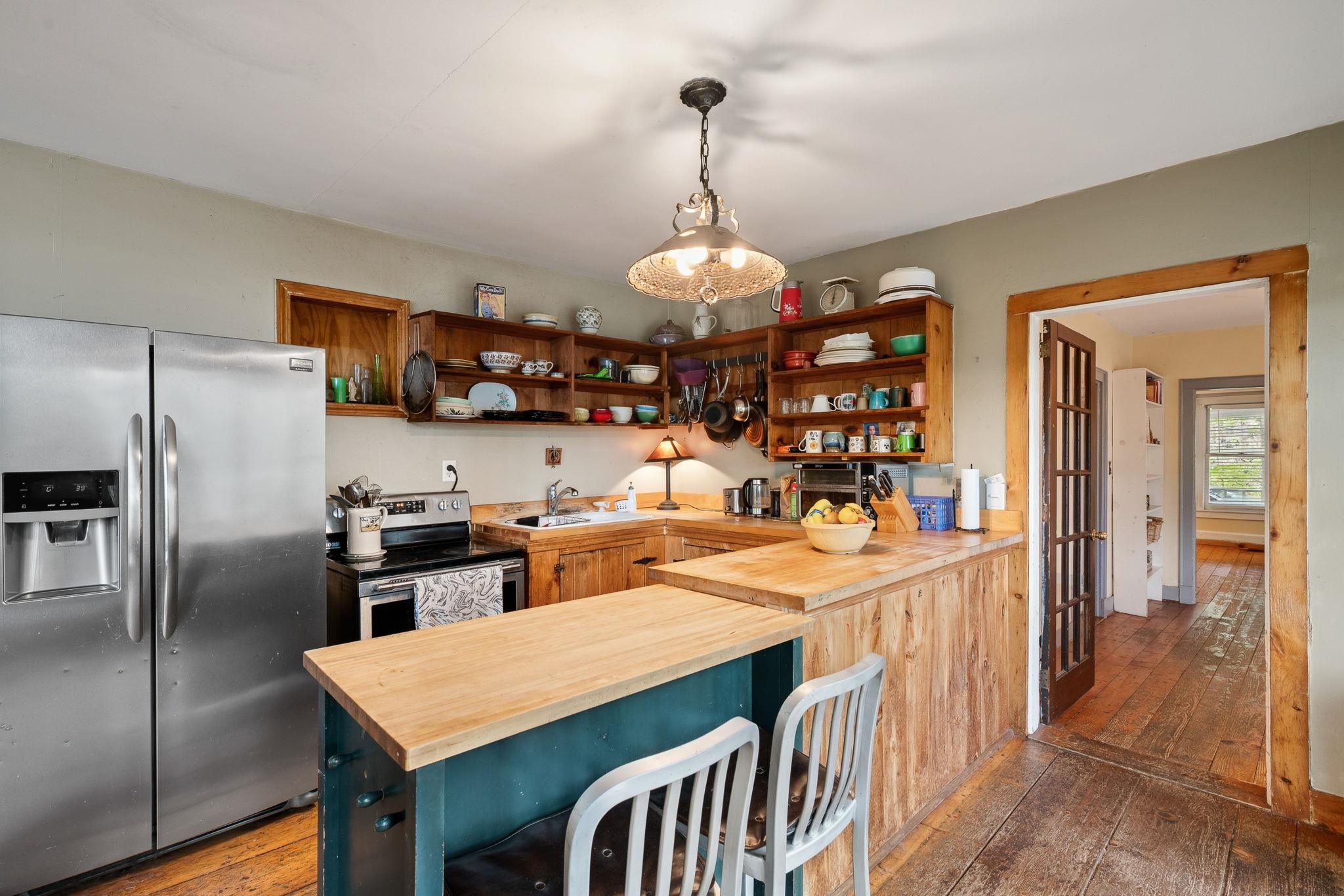 10 Hillside Avenue Property Photo 13