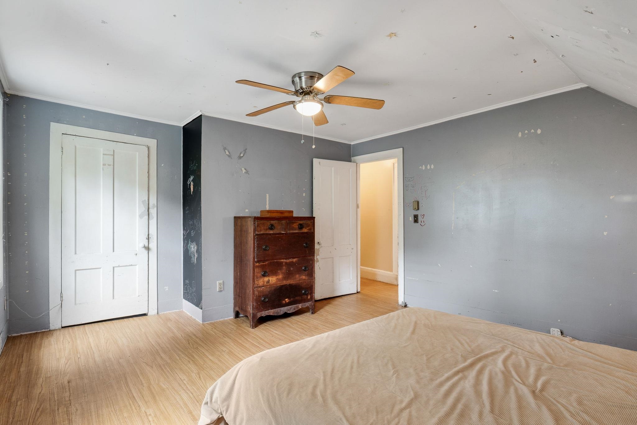 10 Hillside Avenue Property Photo 28