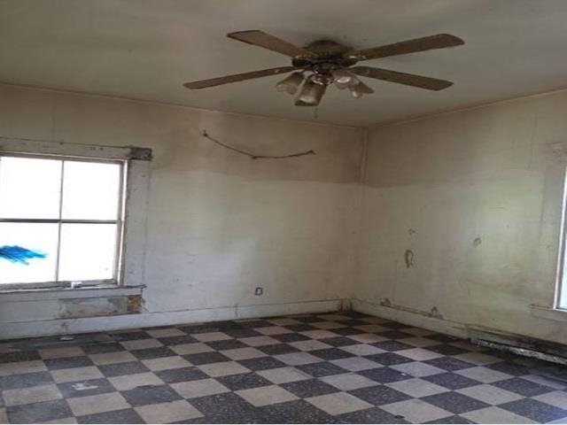 11 Foster Street Property Photo 8