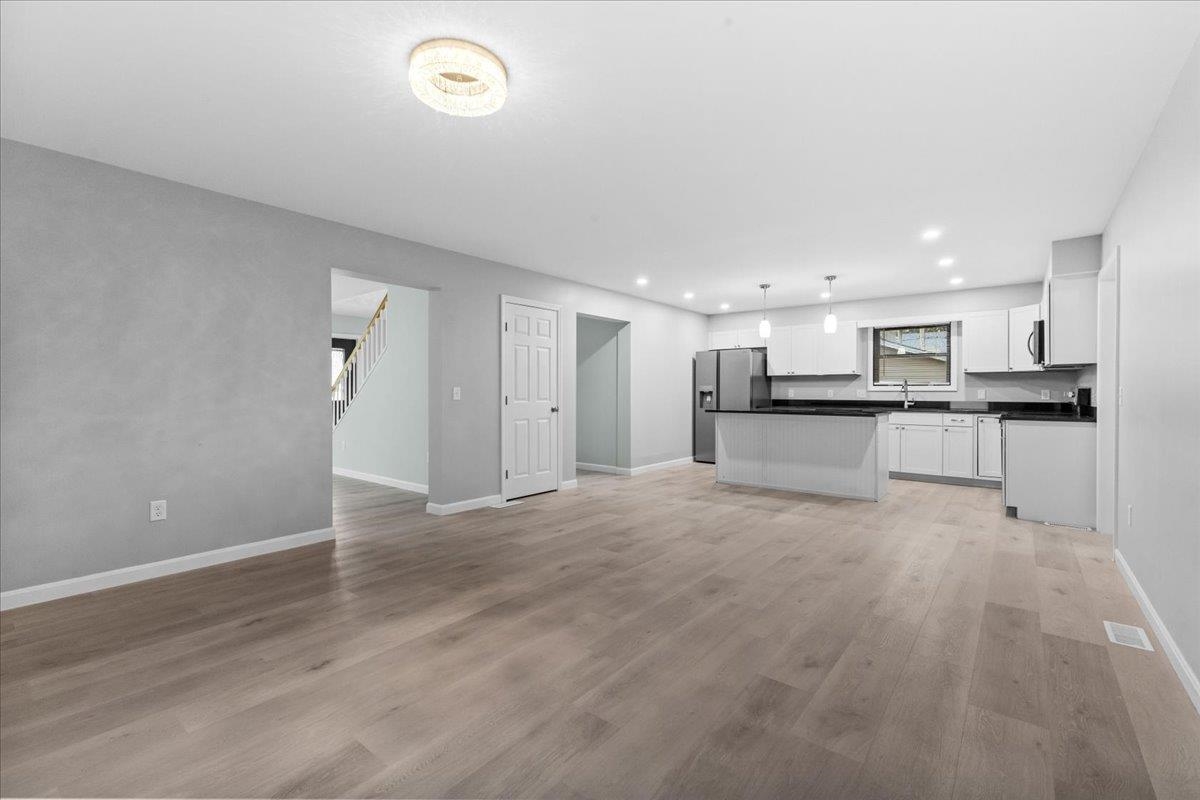 40 Maple Street Property Photo 10