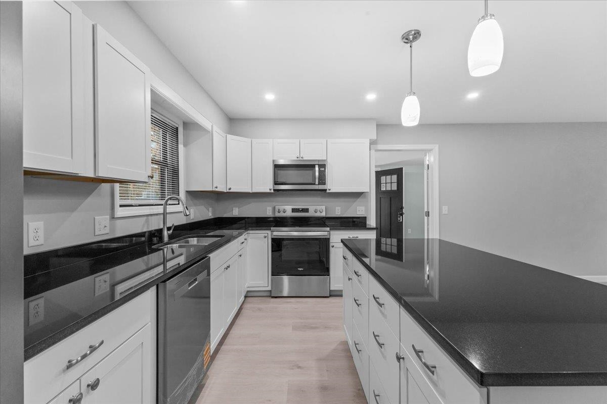 40 Maple Street Property Photo 14